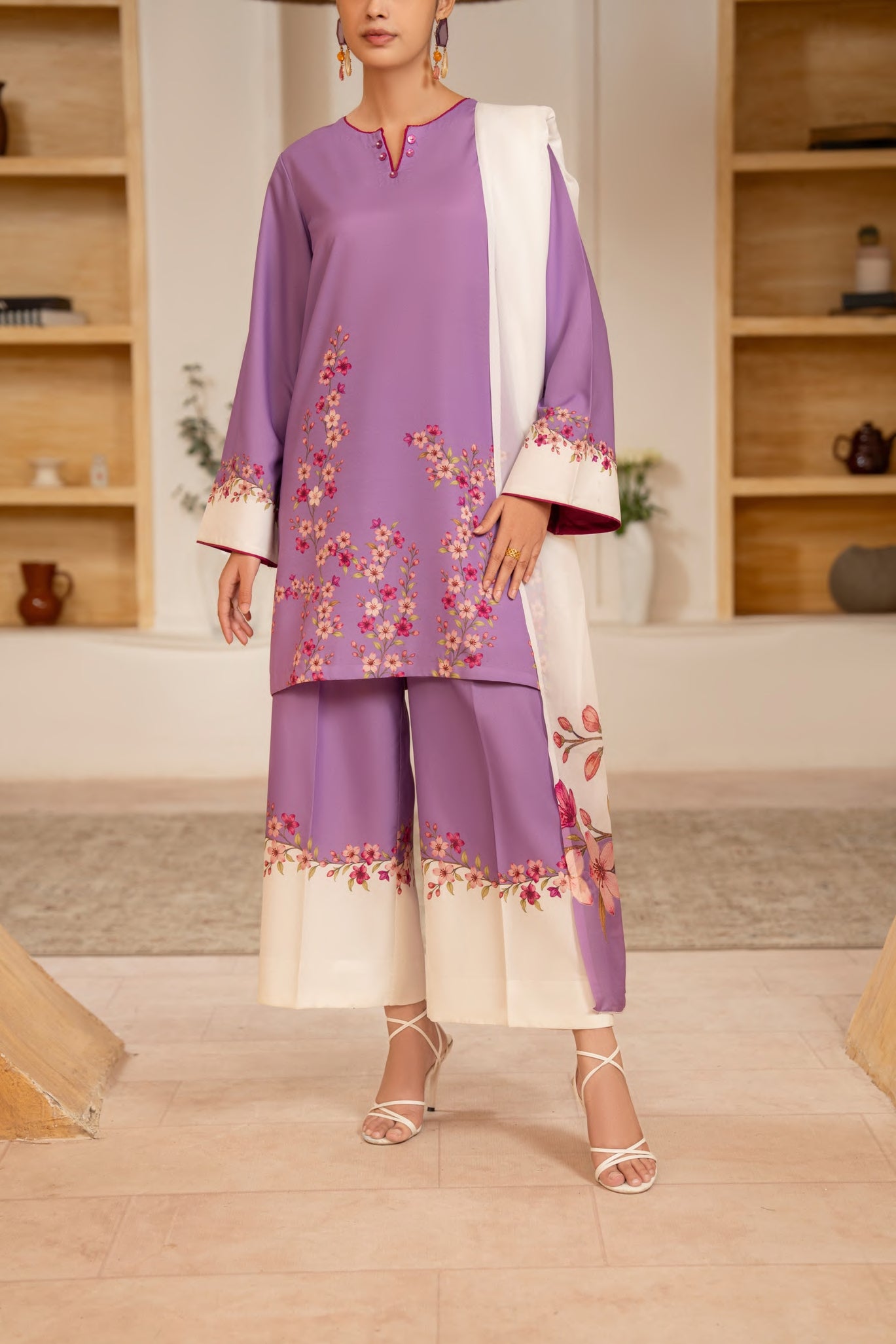 Gul-e-Jana Scarlet Bloom