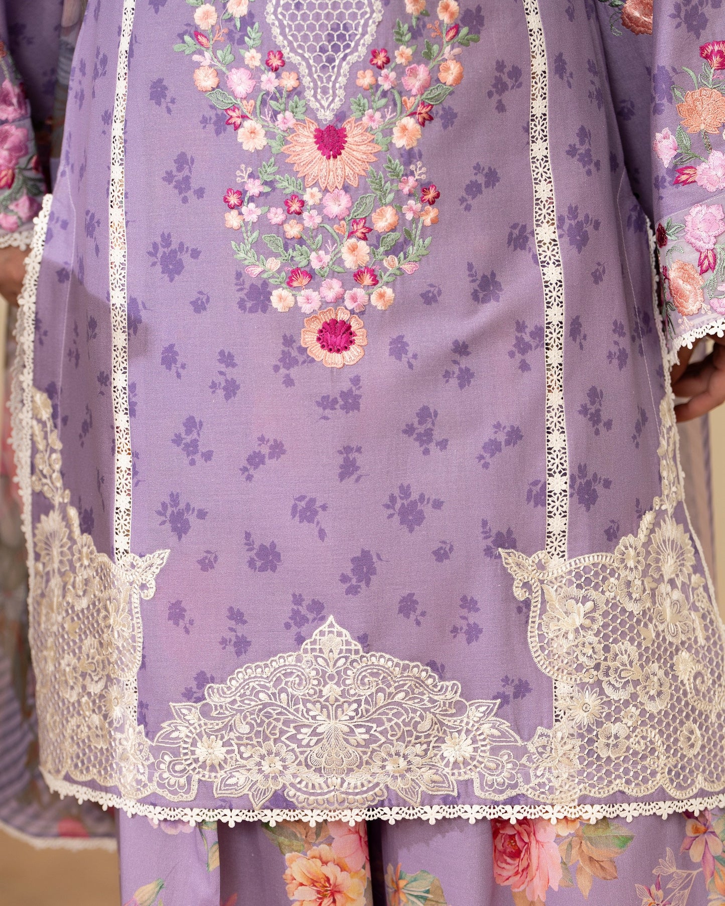 Karma Gul-Mahar 1596 Mauve Blossom