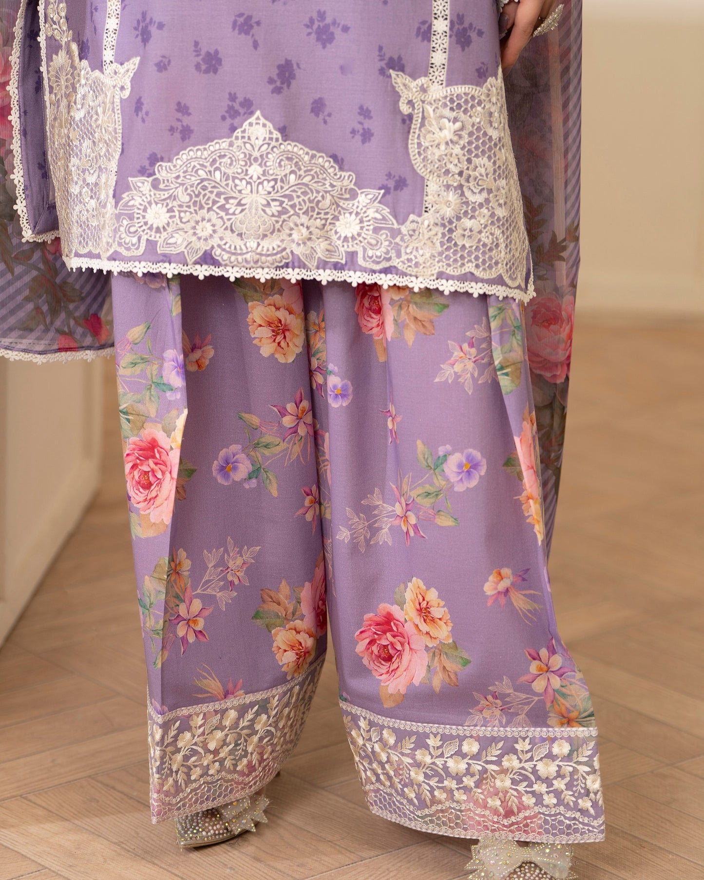 Karma Gul-Mahar 1596 Mauve Blossom