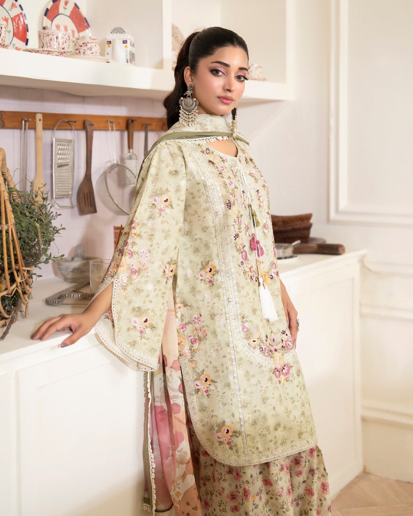 Karma Gul-Mahar 1594 Celadon Green