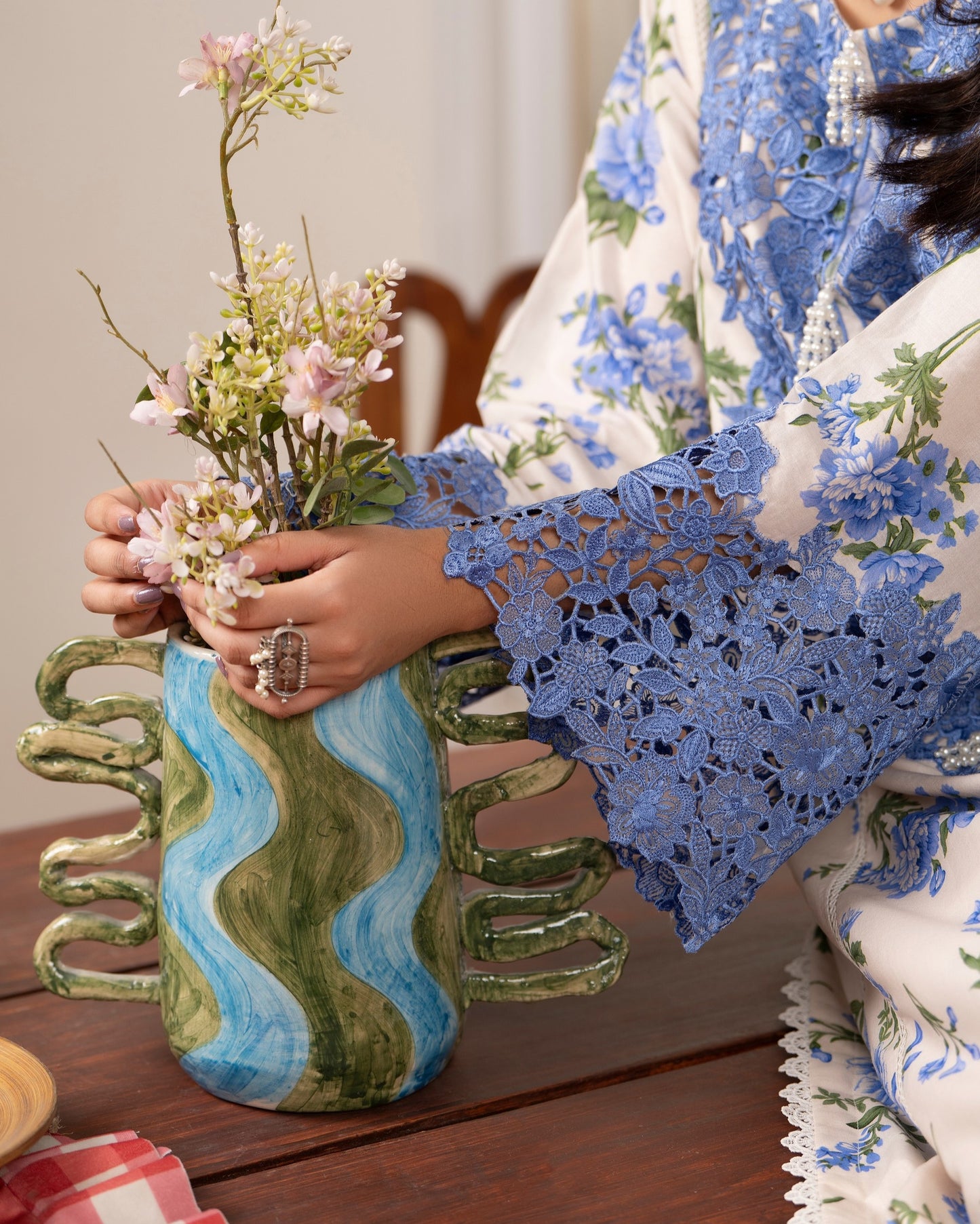 Karma Gul-Mahar 1598 Bluebell Ivory