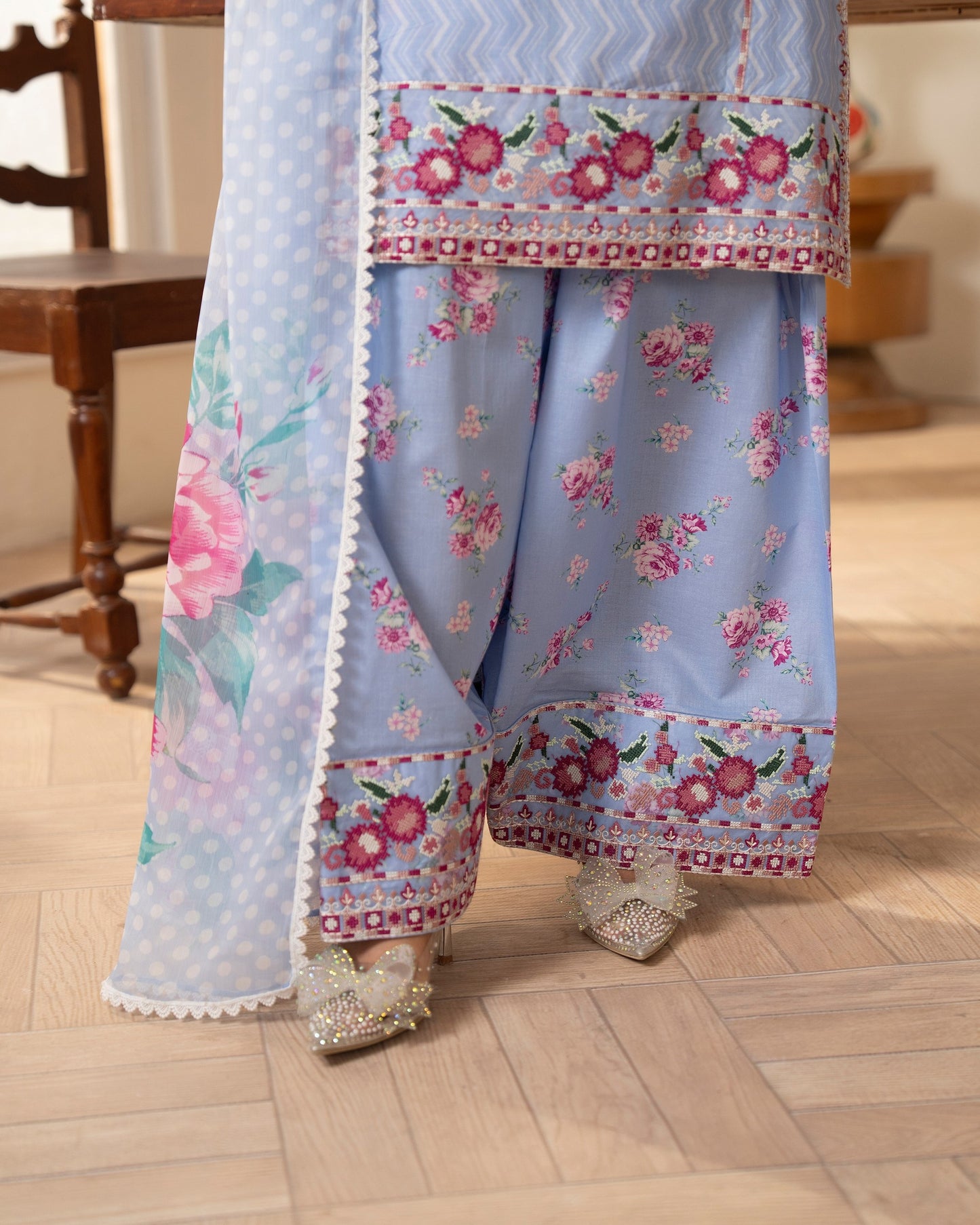 Karma Gul-Mahar 1591 Frost Blue