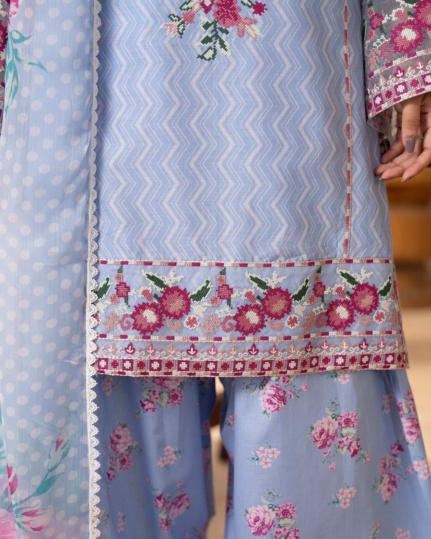 Karma Gul-Mahar 1591 Frost Blue