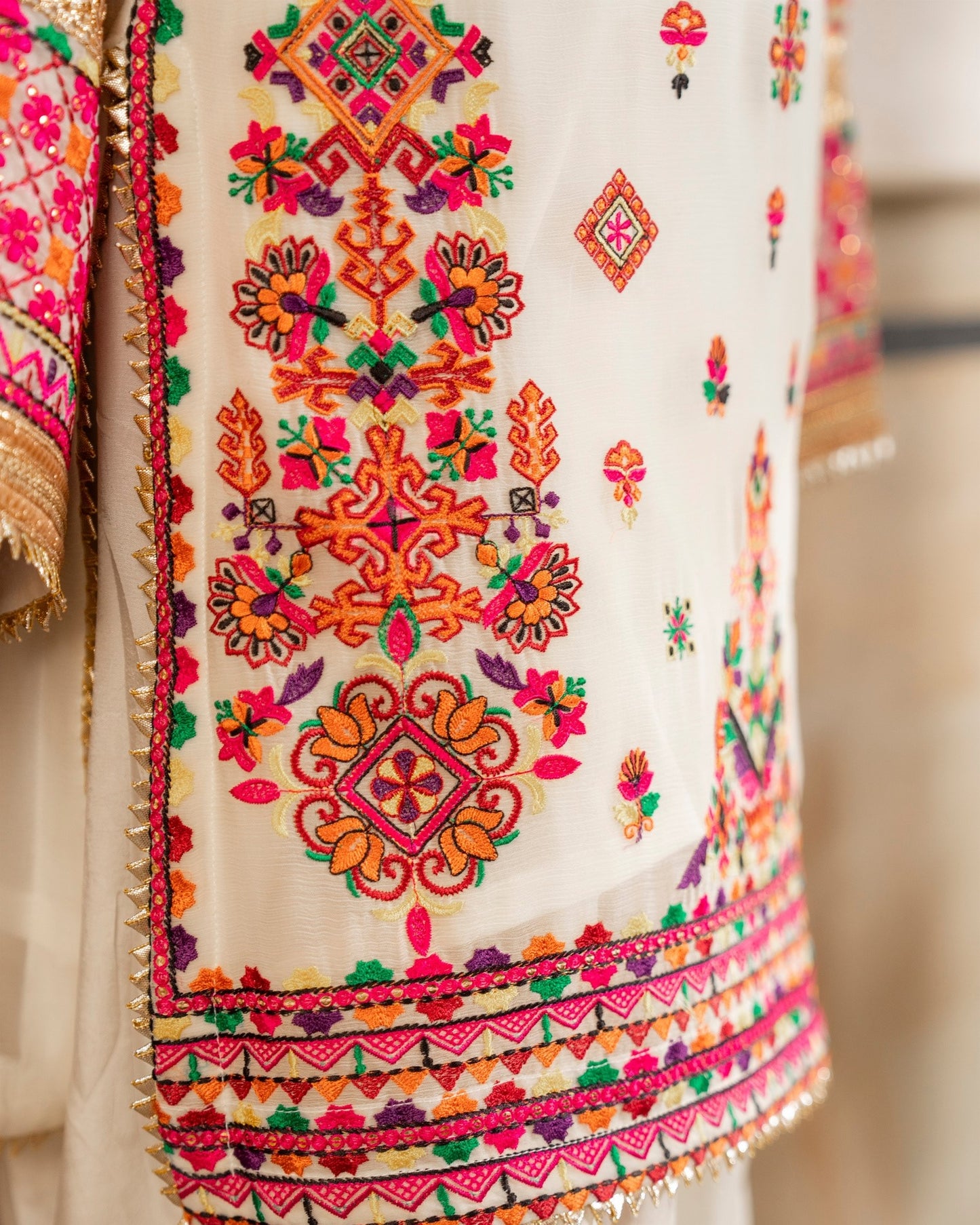 Karma Hayat 492 Chalk White