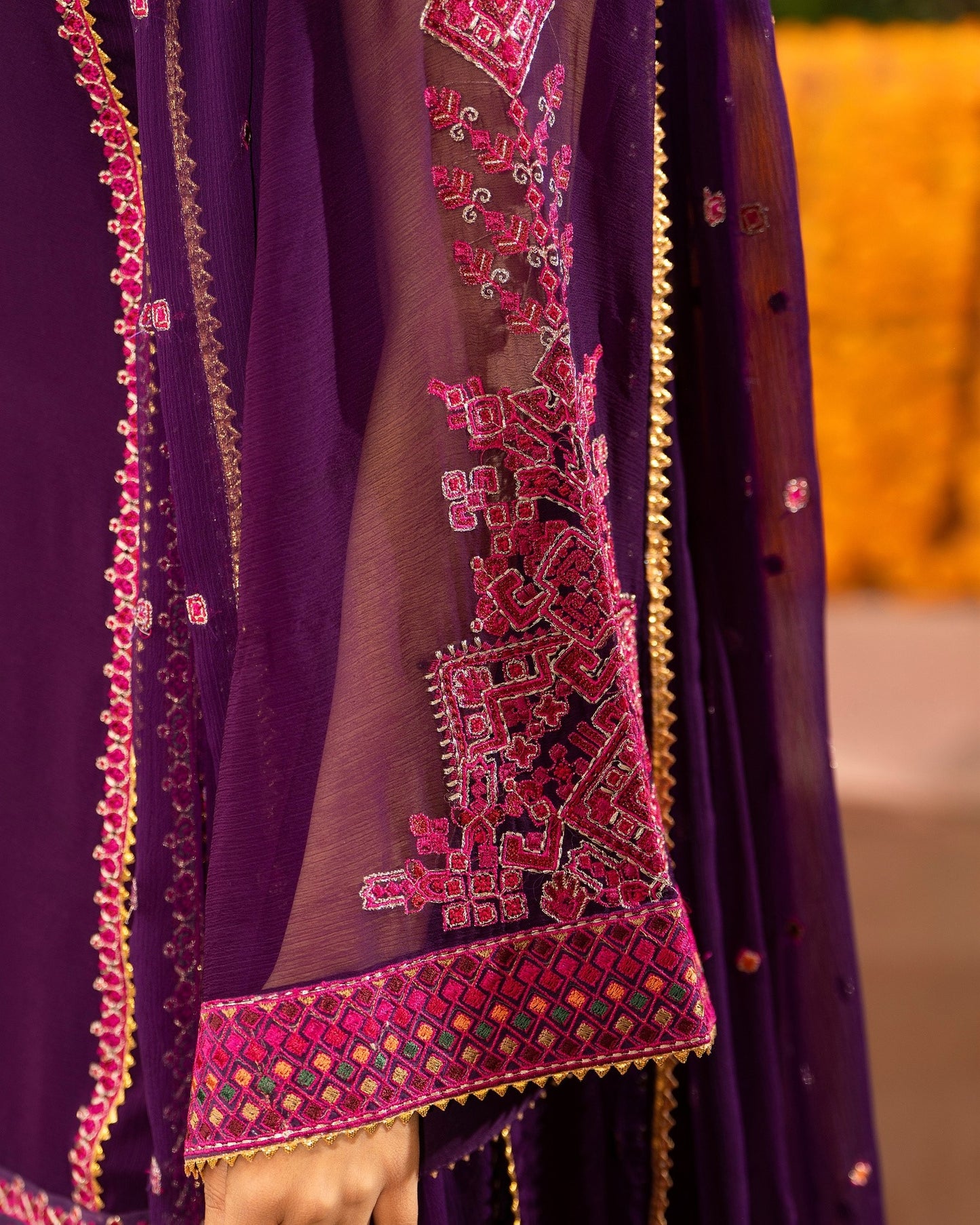 Karma Hayat 494 Magenta