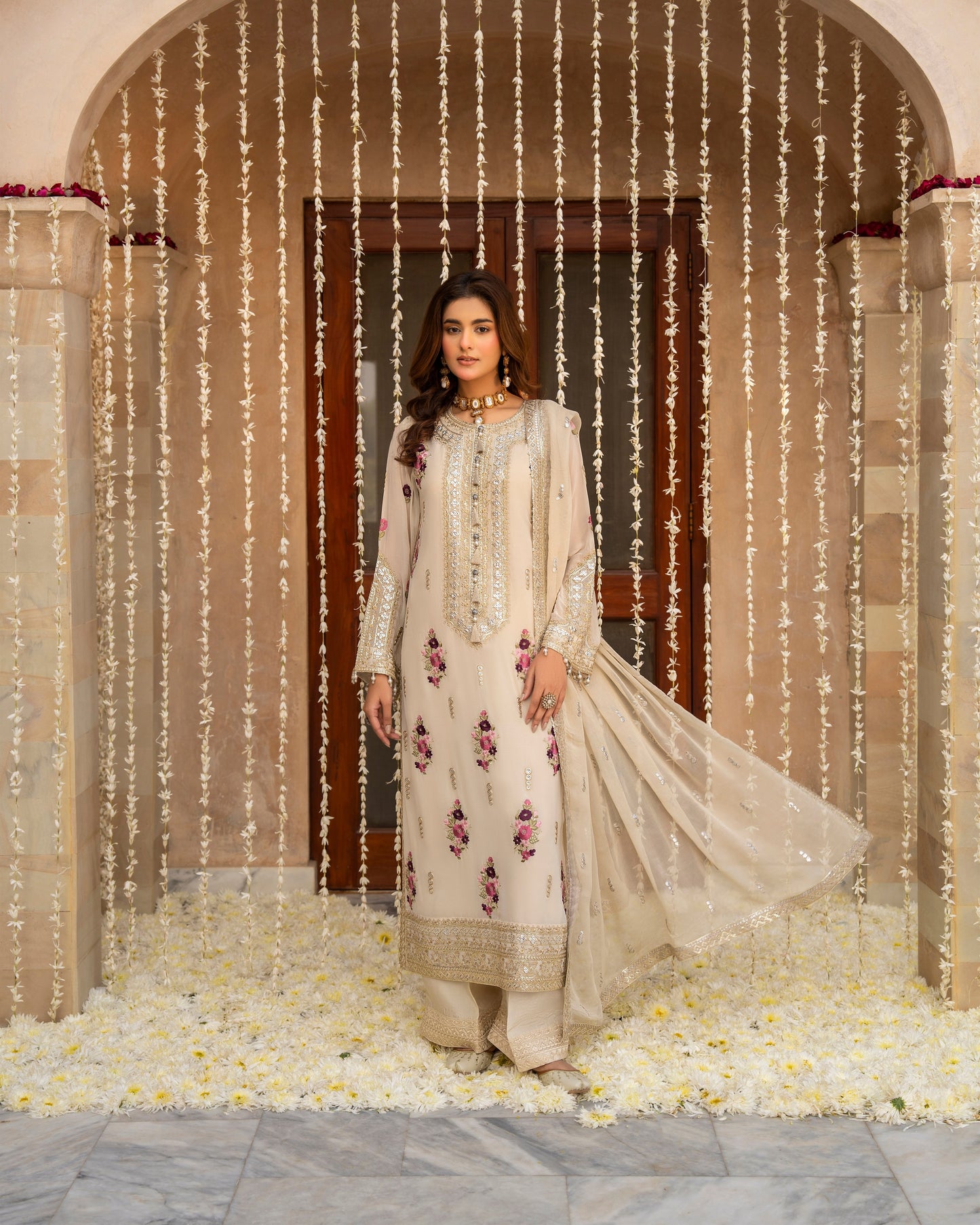 Karma Hayat 496 Warm Ivory