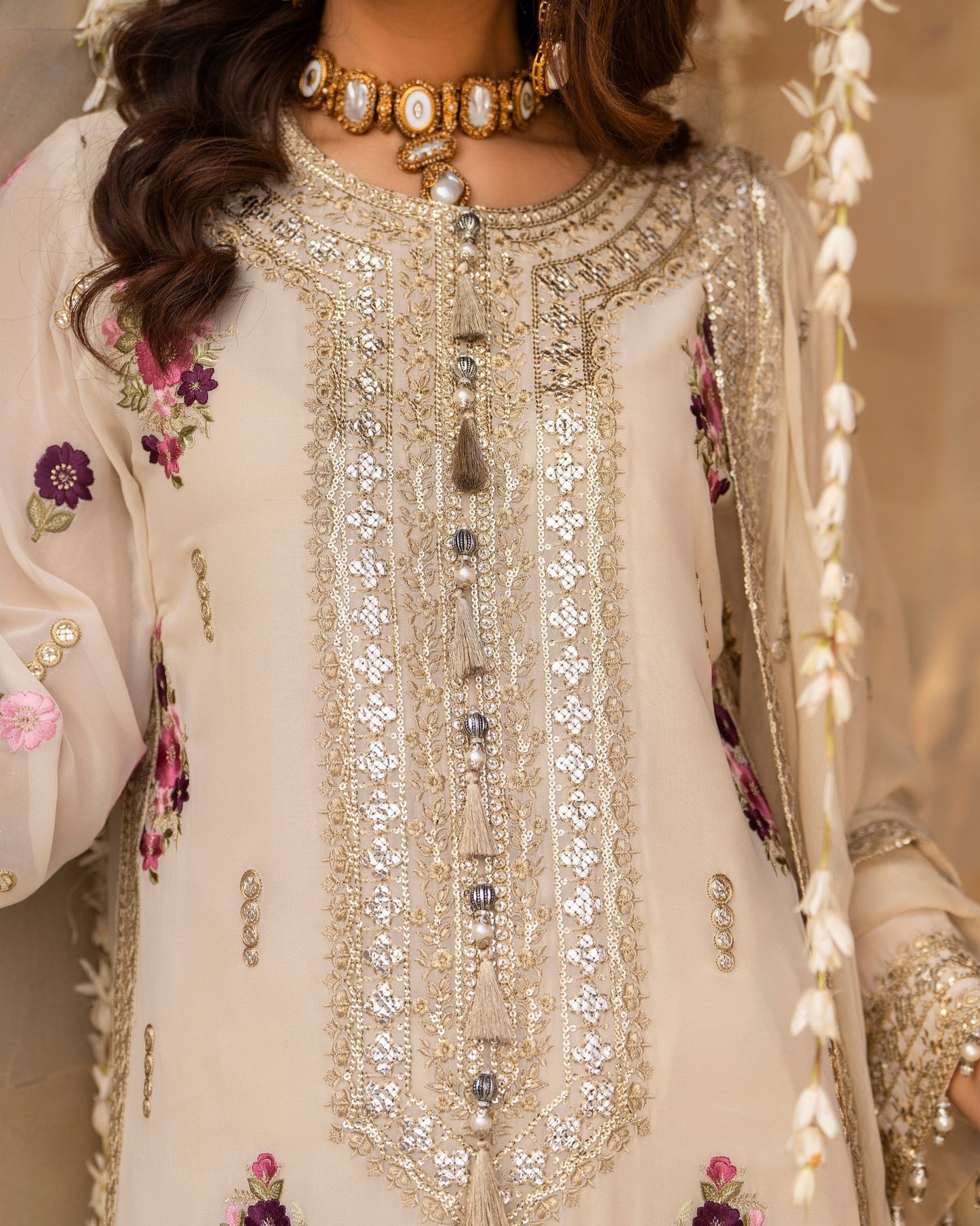 Karma Hayat 496 Warm Ivory