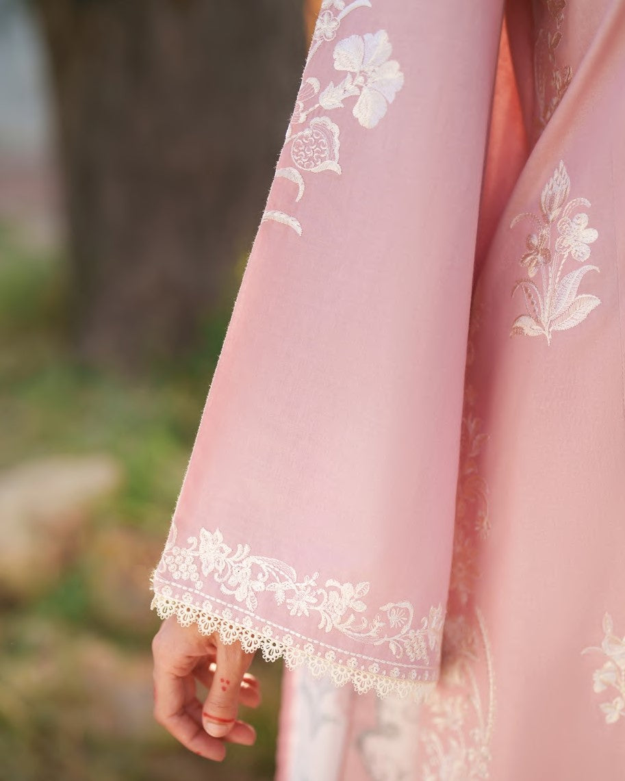 Her Petaline Pink