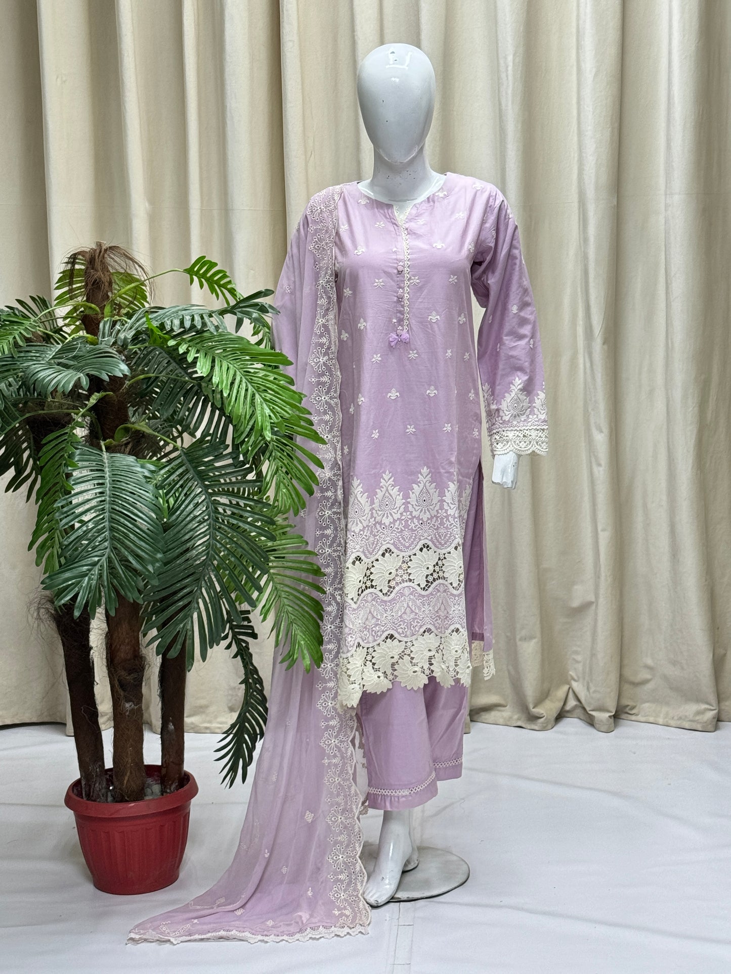 SADABAHAR 260 Lilac