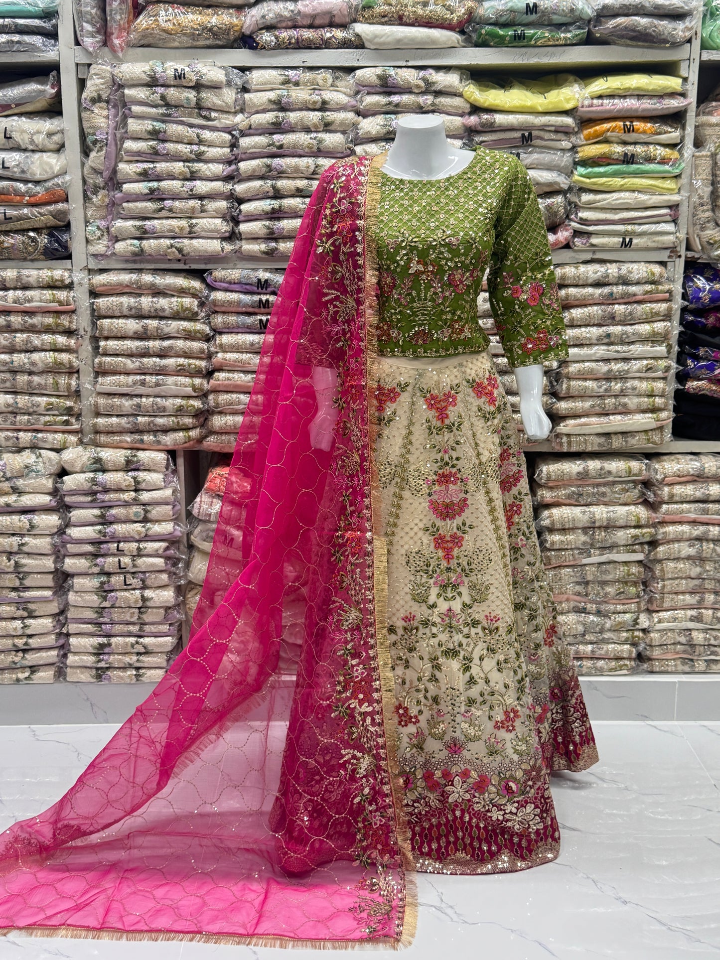 Zewar-e-Ishq FG 152 Mehndi White