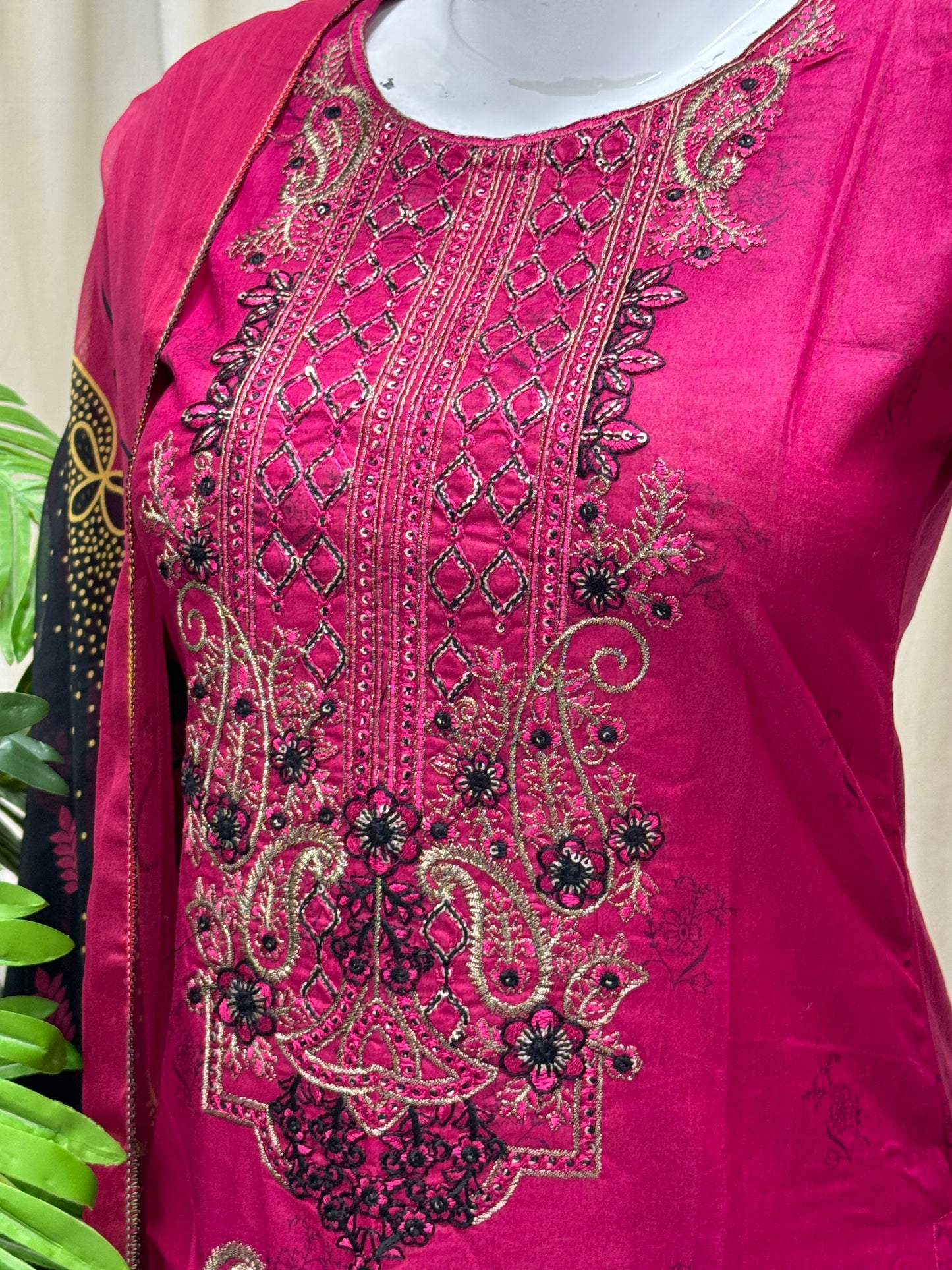 K&R Lawn - Chiffon Dupatta 286 Pink