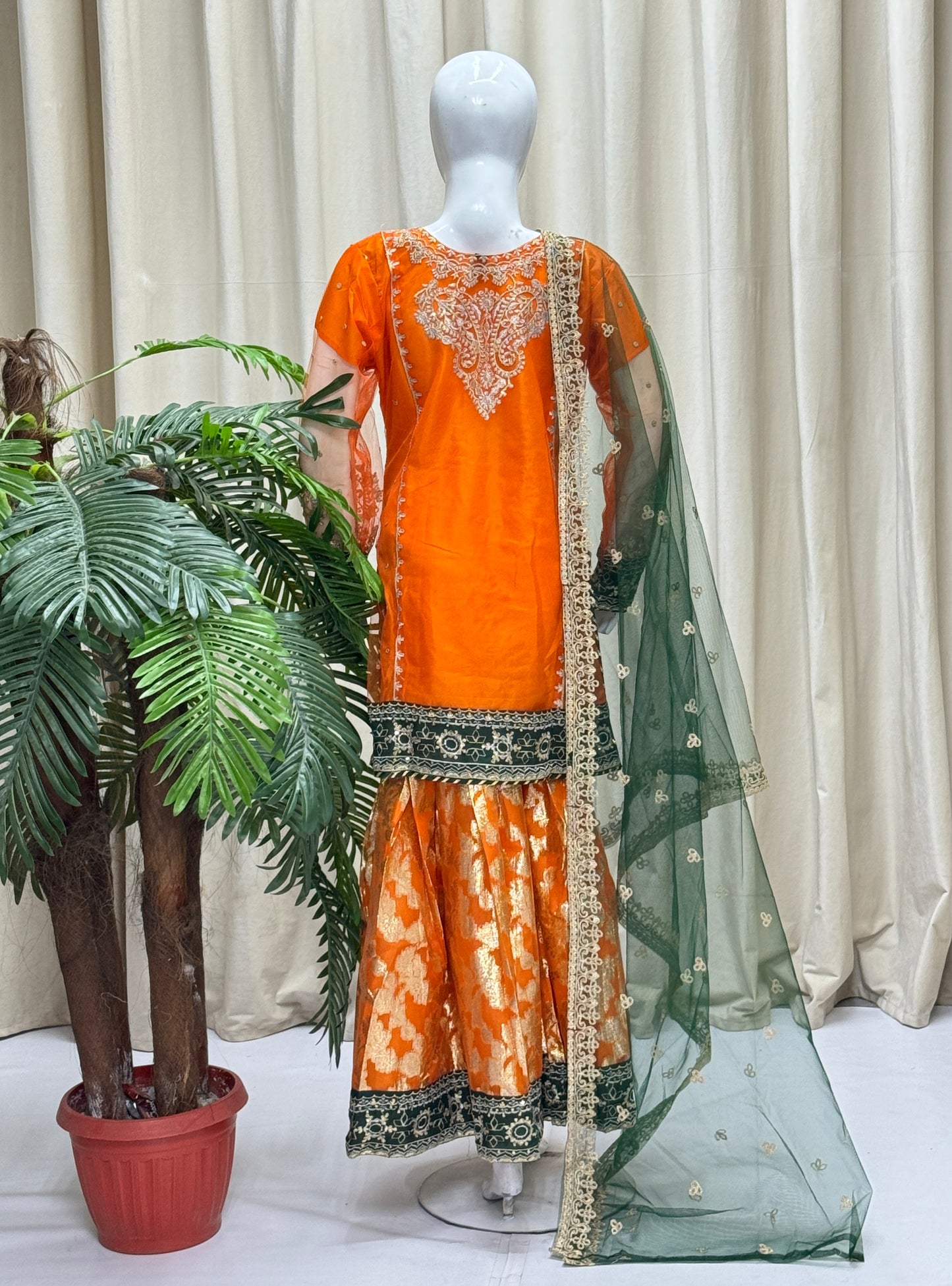 Andaaz 04 Orange