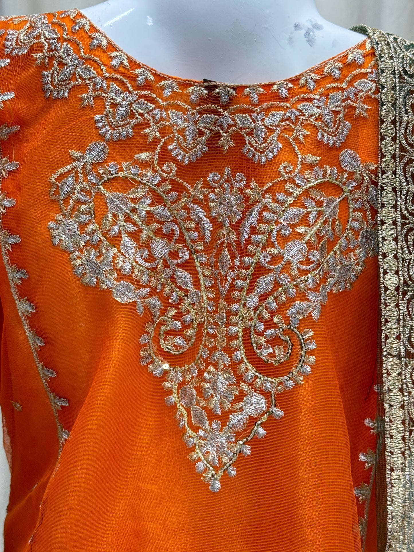 Andaaz 04 Orange