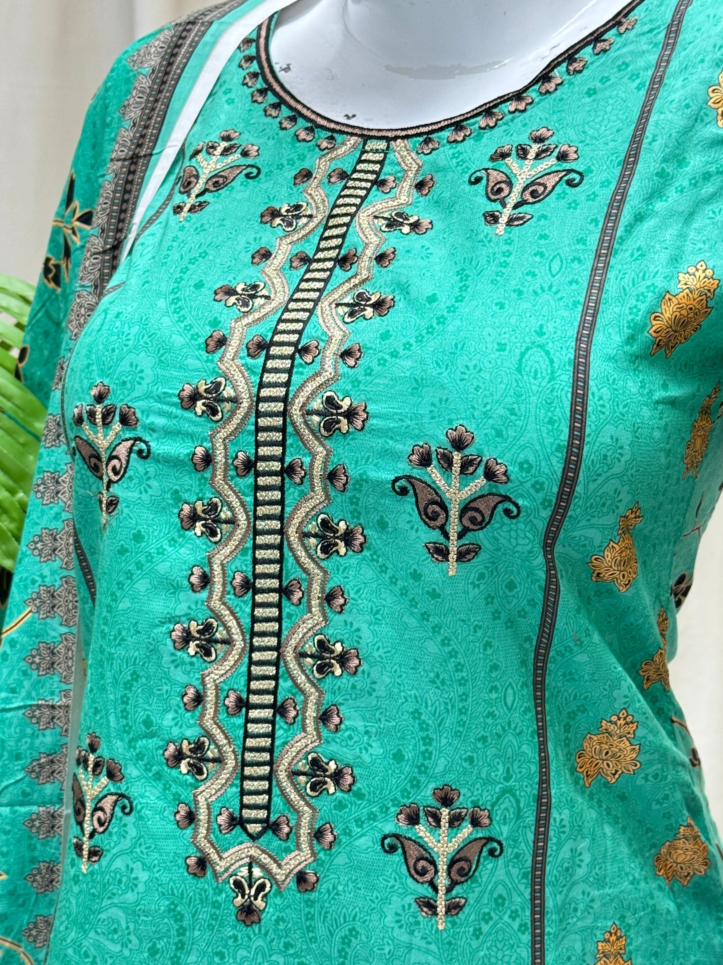 HM Lawn with Lawn Dupatta 195 Green