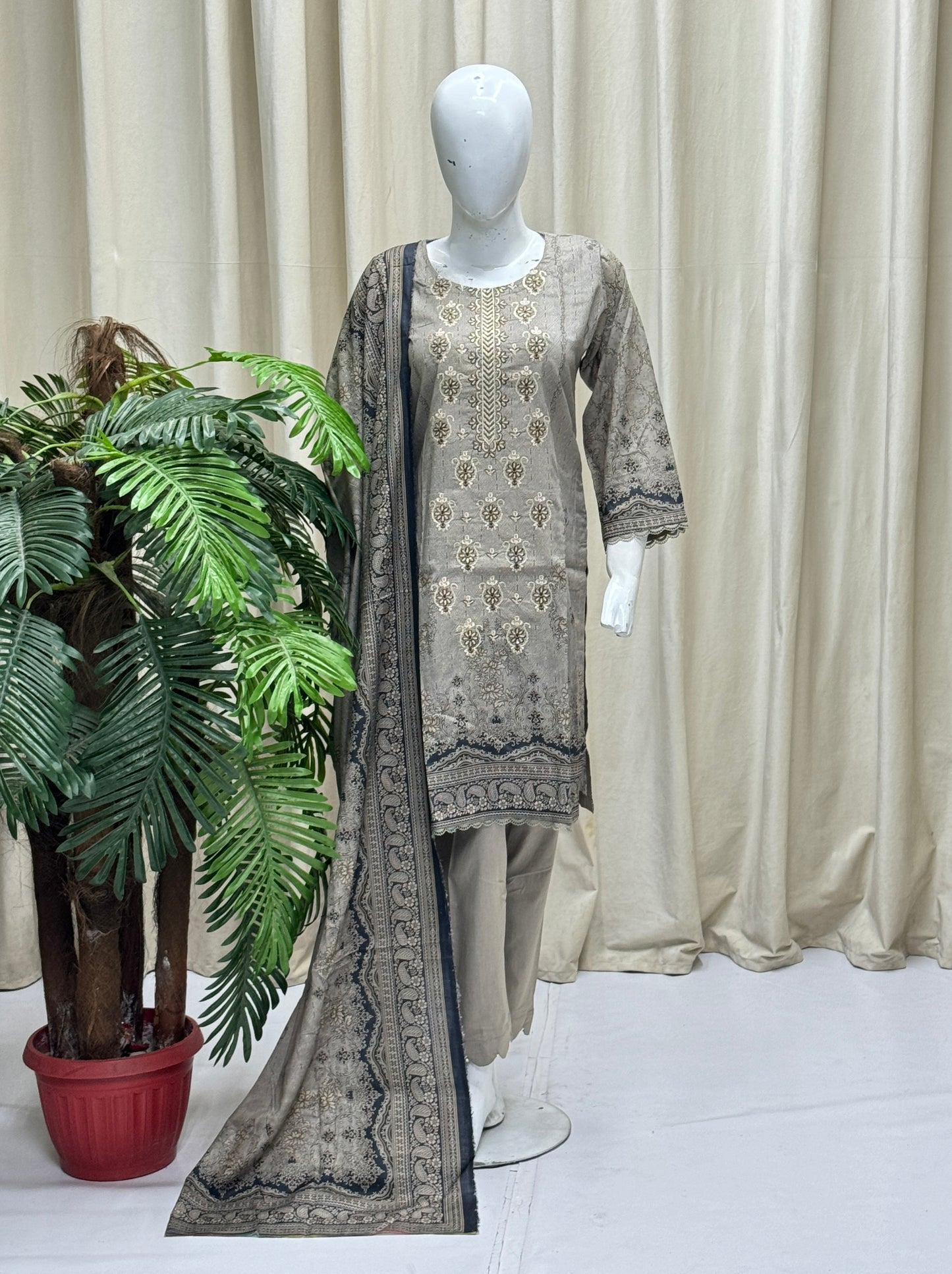 HM Lawn with Lawn Dupatta 189 Grey