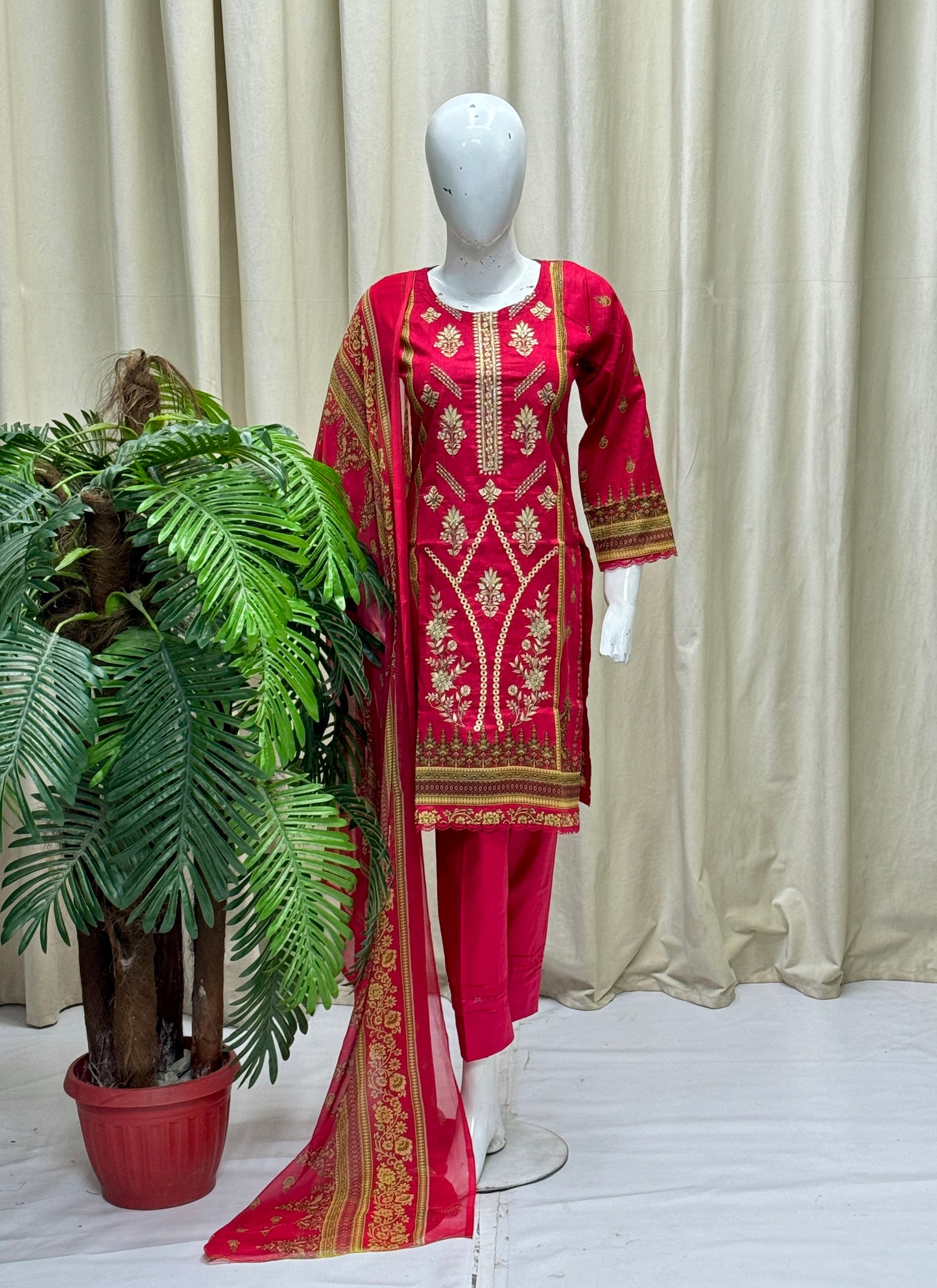 HM Lawn - Chiffon Dupatta 307 Red