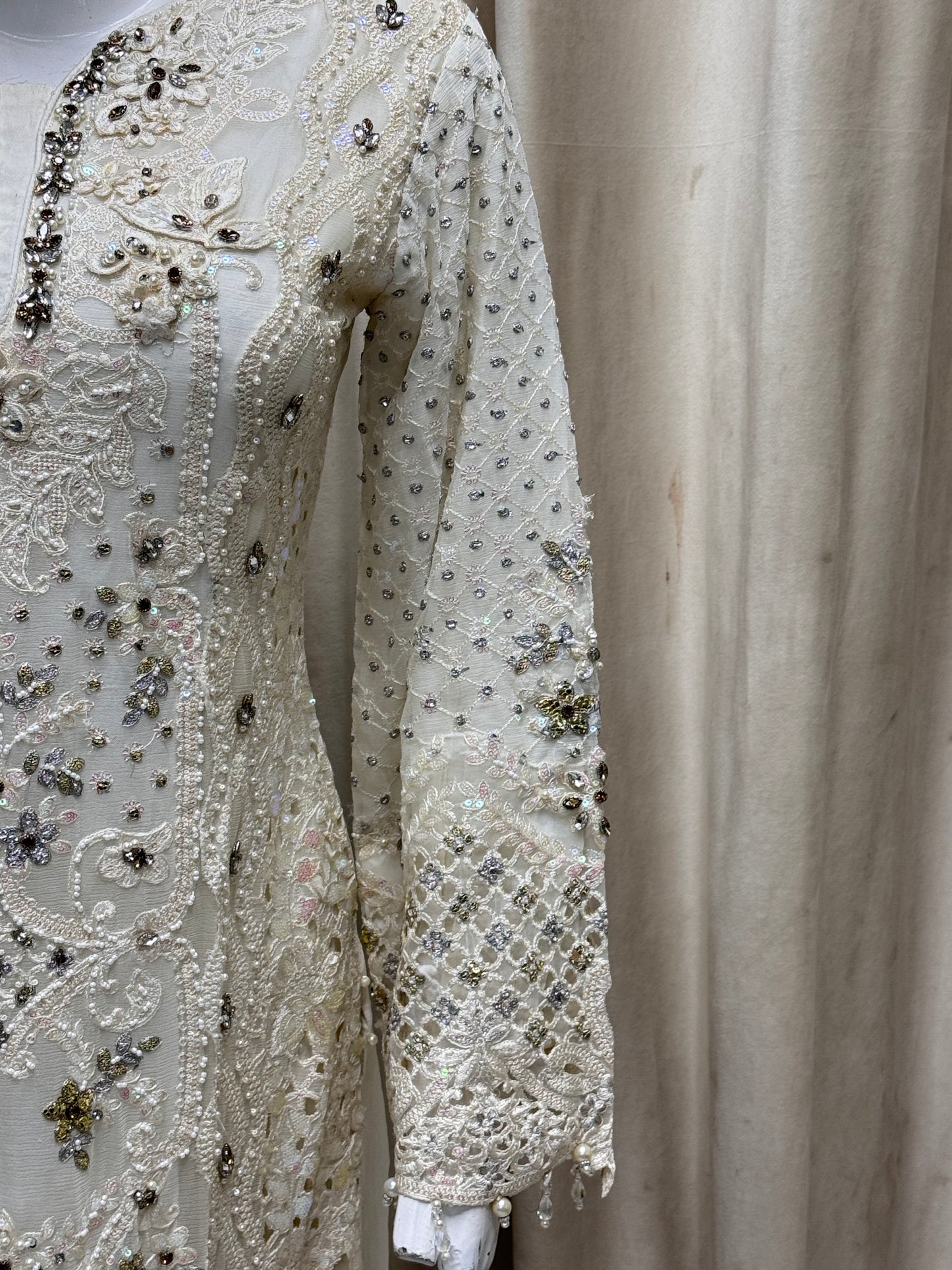 Chandni Haze Off White