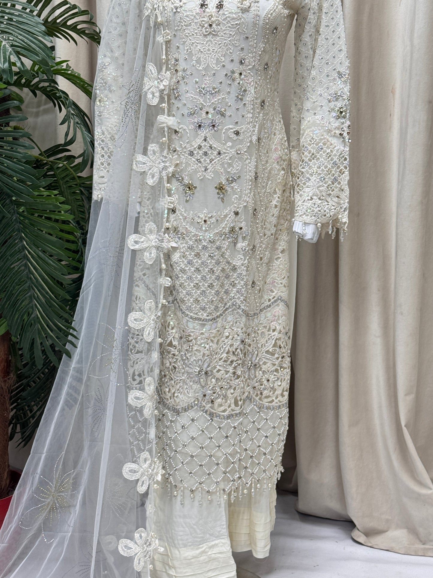 Chandni Haze Off White