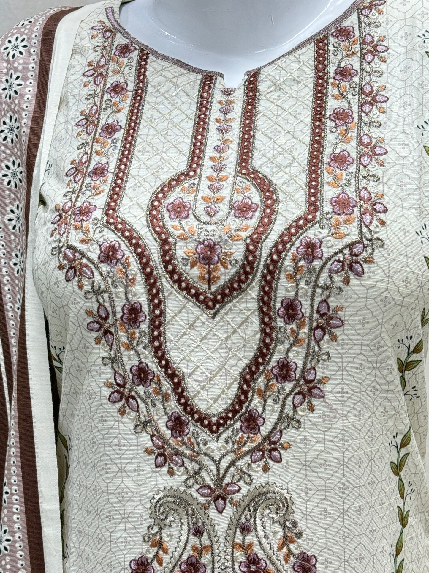 K&R Khaddar - Khaddar Dupatta 399 White Brown