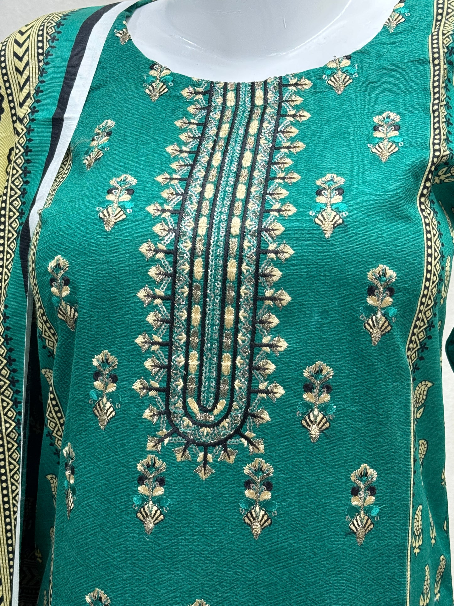 K&R Khaddar - Khaddar Dupatta 410 Green