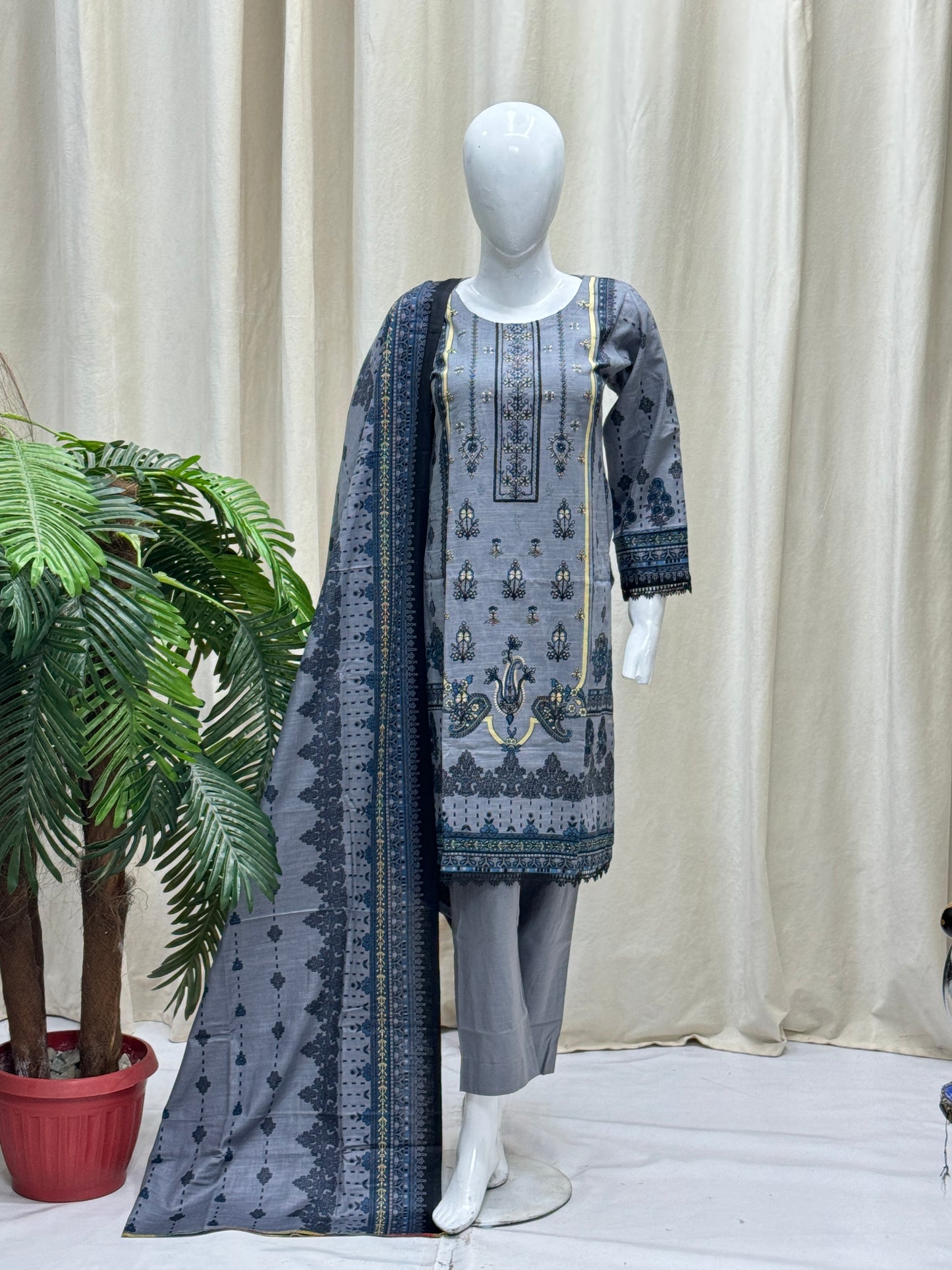 K&R Khaddar - Khaddar Dupatta 485 Grey