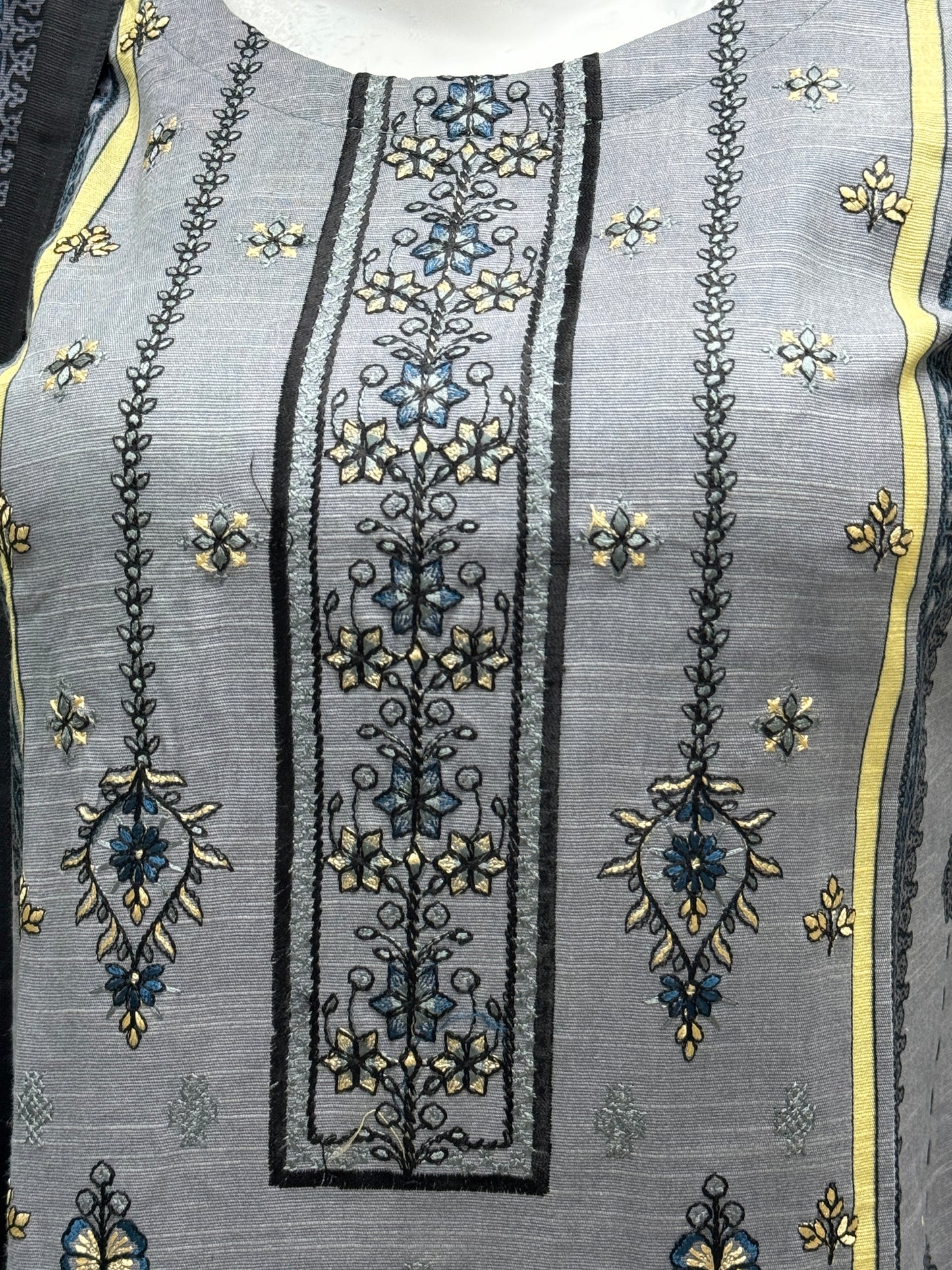 K&R Khaddar - Khaddar Dupatta 485 Grey