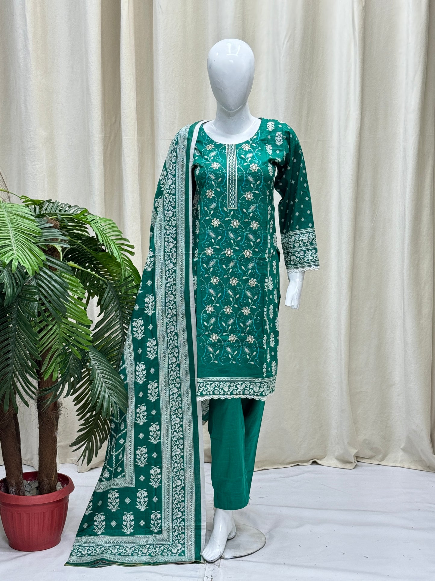 K&R Khaddar - Khaddar Dupatta 481 Green