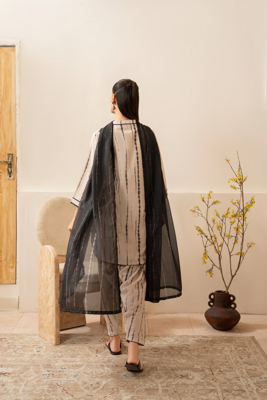 Janaan Summer Drop Noir Lines