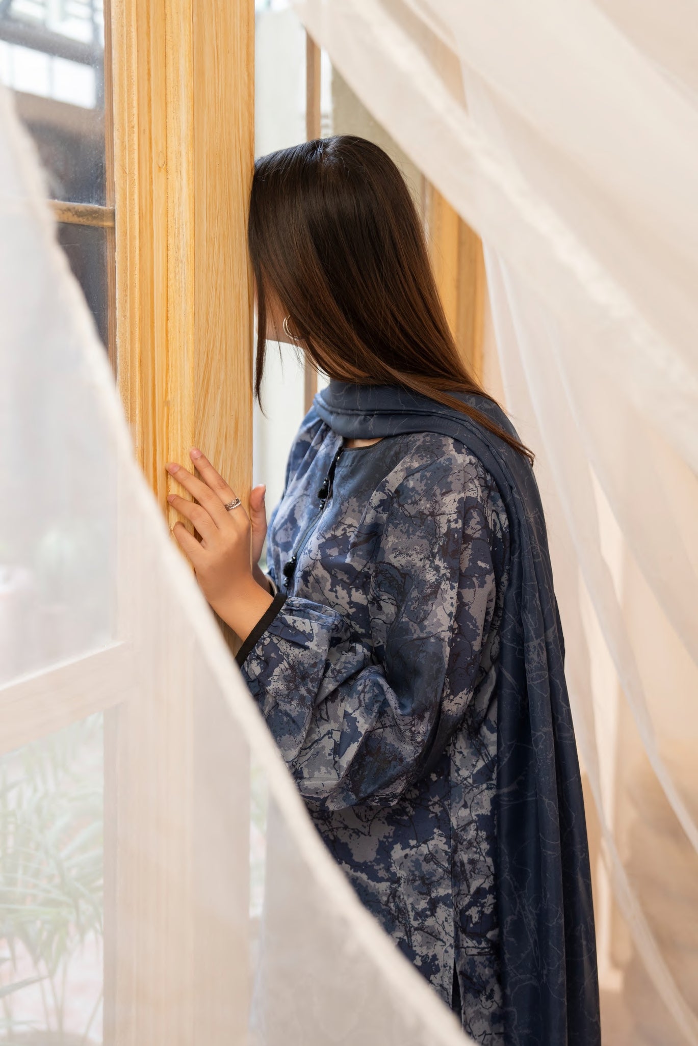 Janaan Summer Drop Midnight Marble