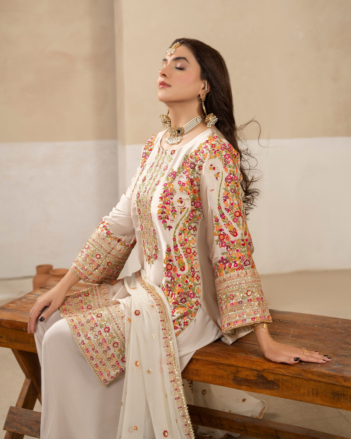 Karma Jugni 533 Warm Ivory