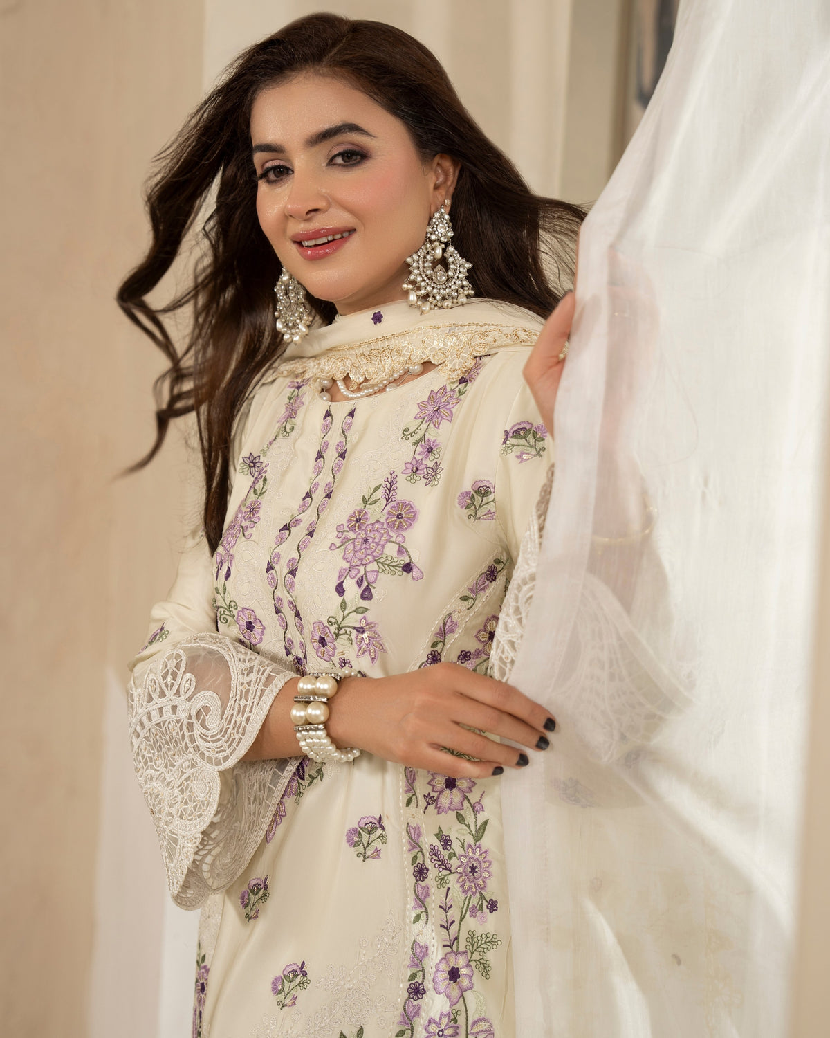 Karma Jugni 532 Ivory