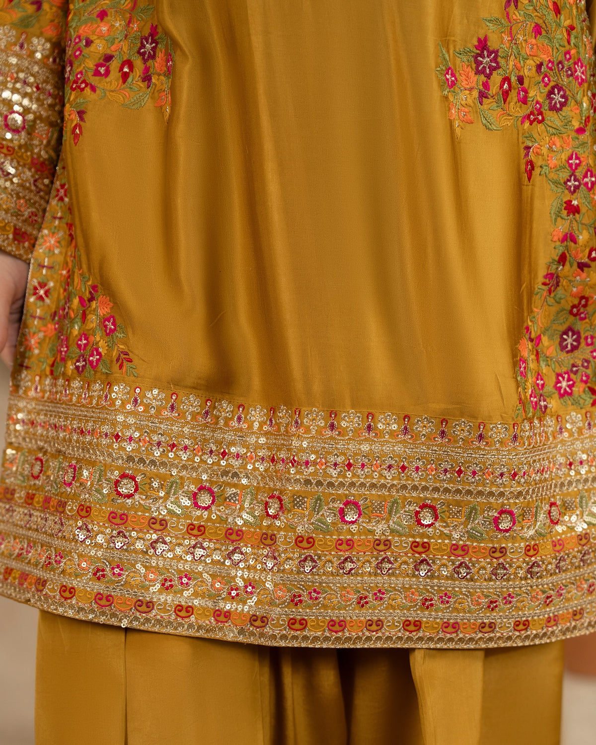 Karma Jugni 533 Antique Mustard