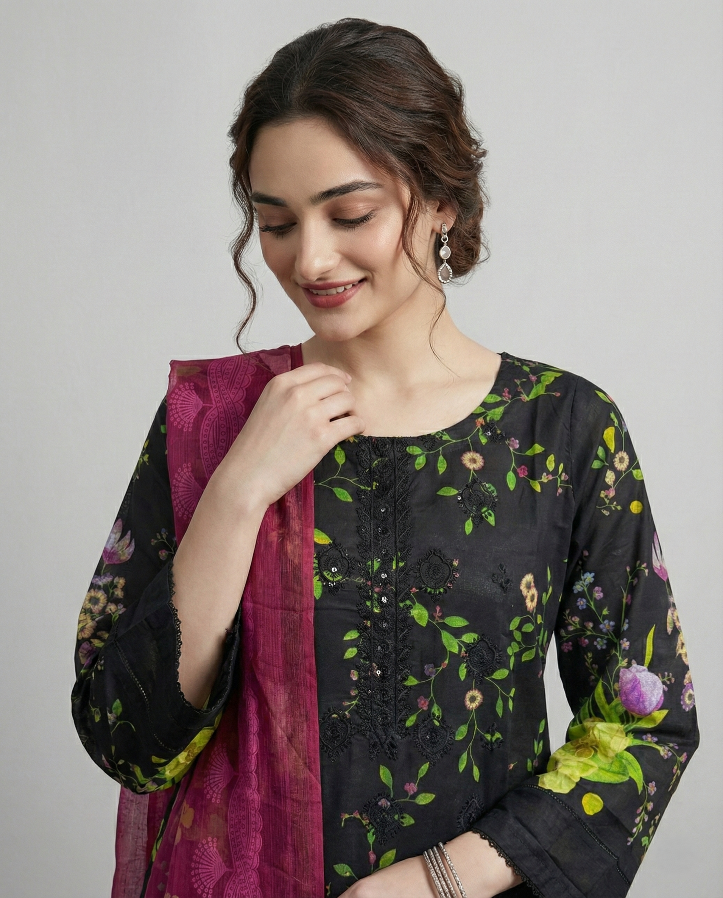 K&R Lawn - Chiffon Dupatta 570 Black