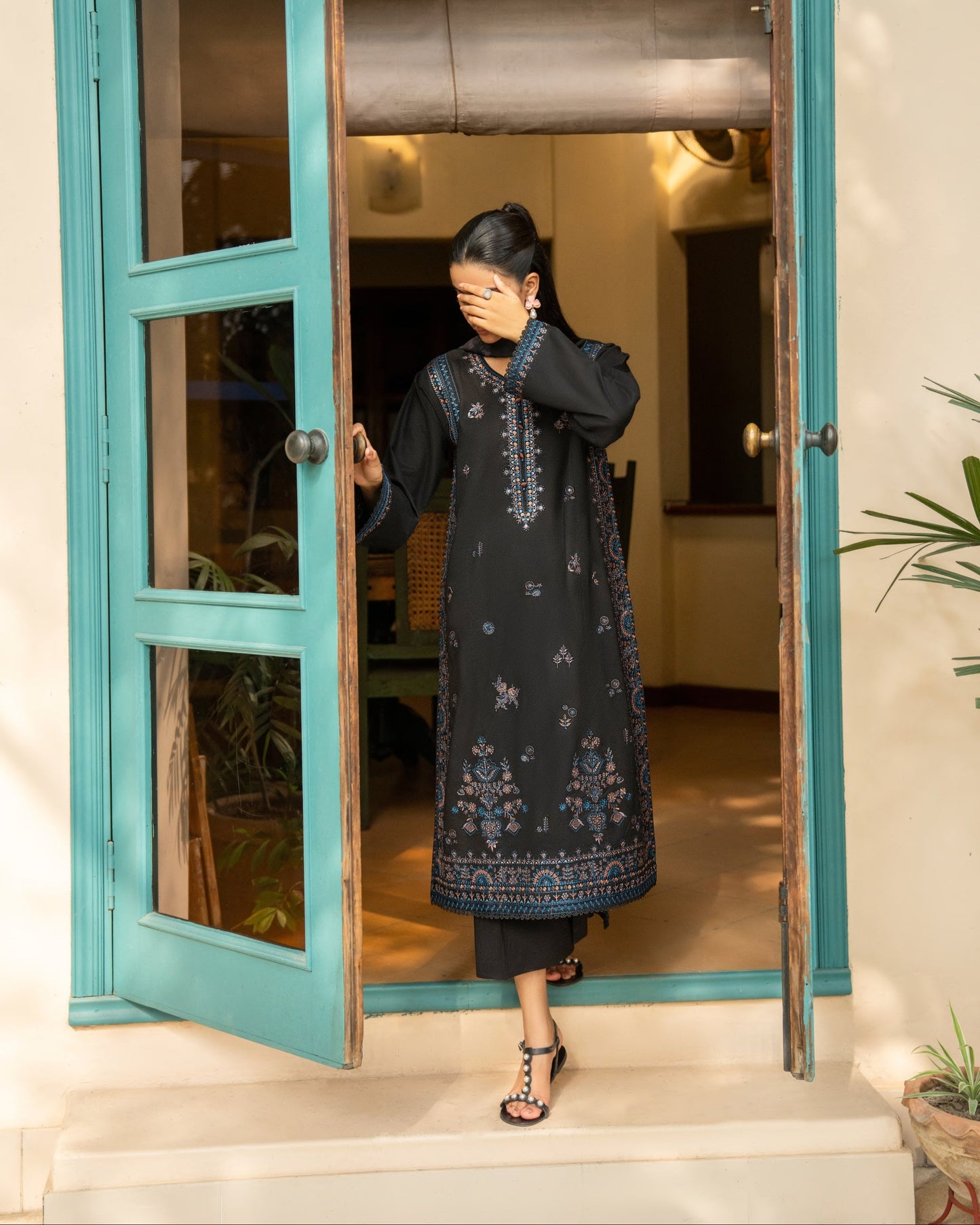 Misha Linen Drop 1 Black