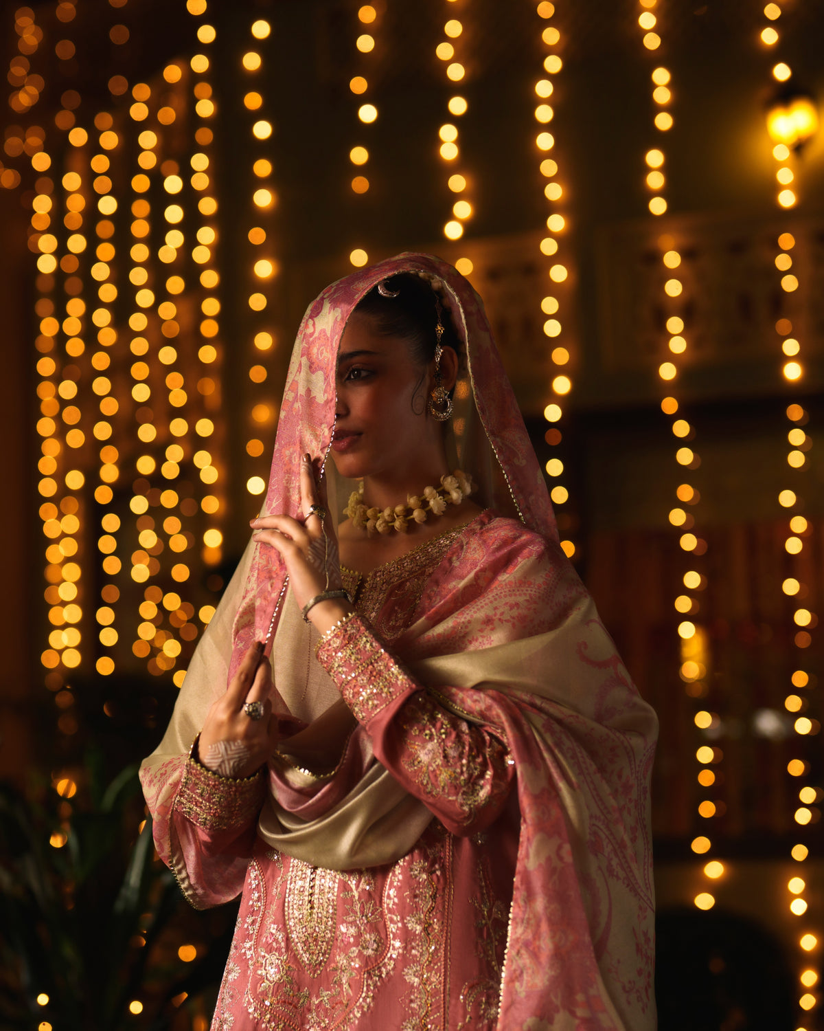 Chand Bali Zar Gul Pink