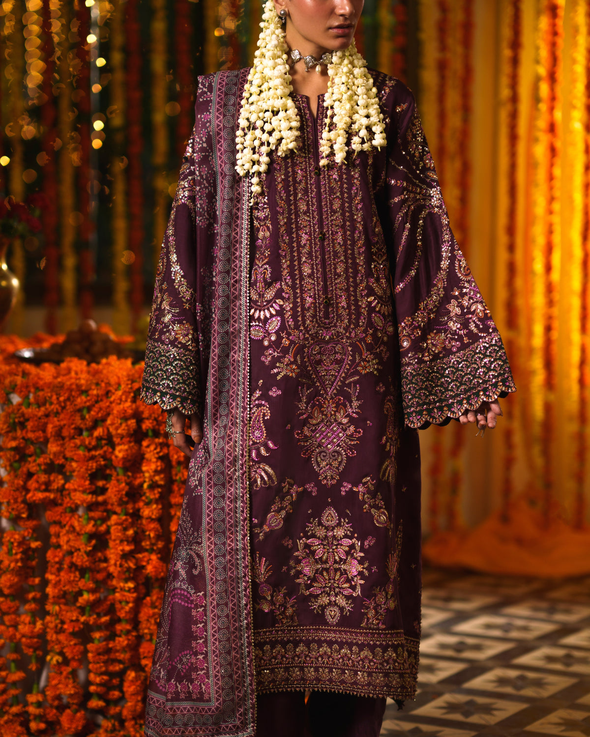 Chand Bali Husn e Zareen Plum