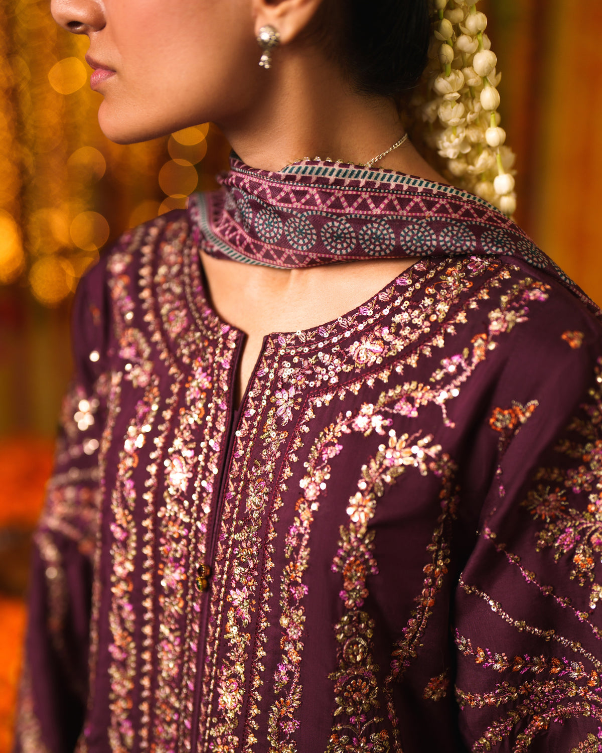 Chand Bali Husn e Zareen Plum