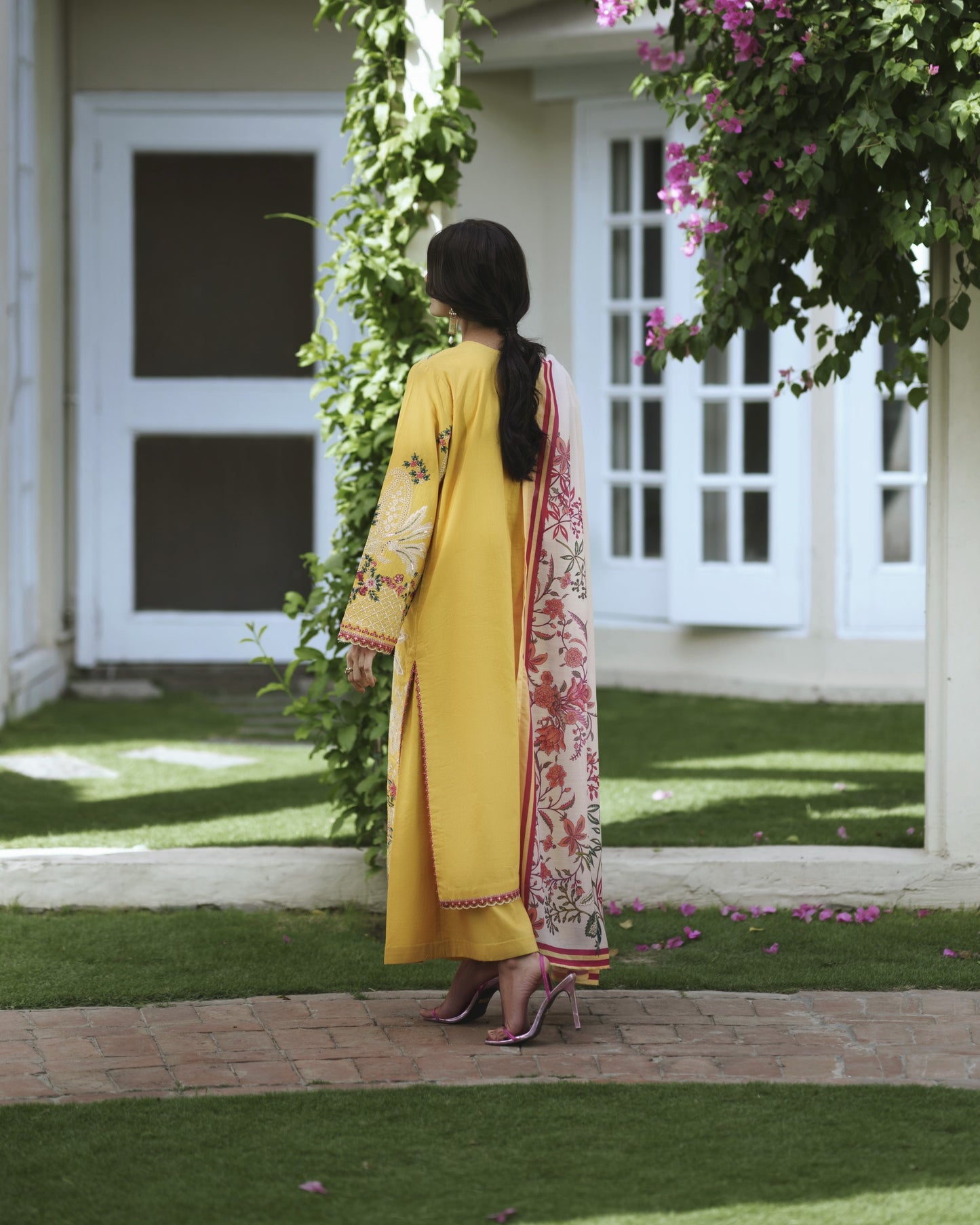 Sakoon Yellow