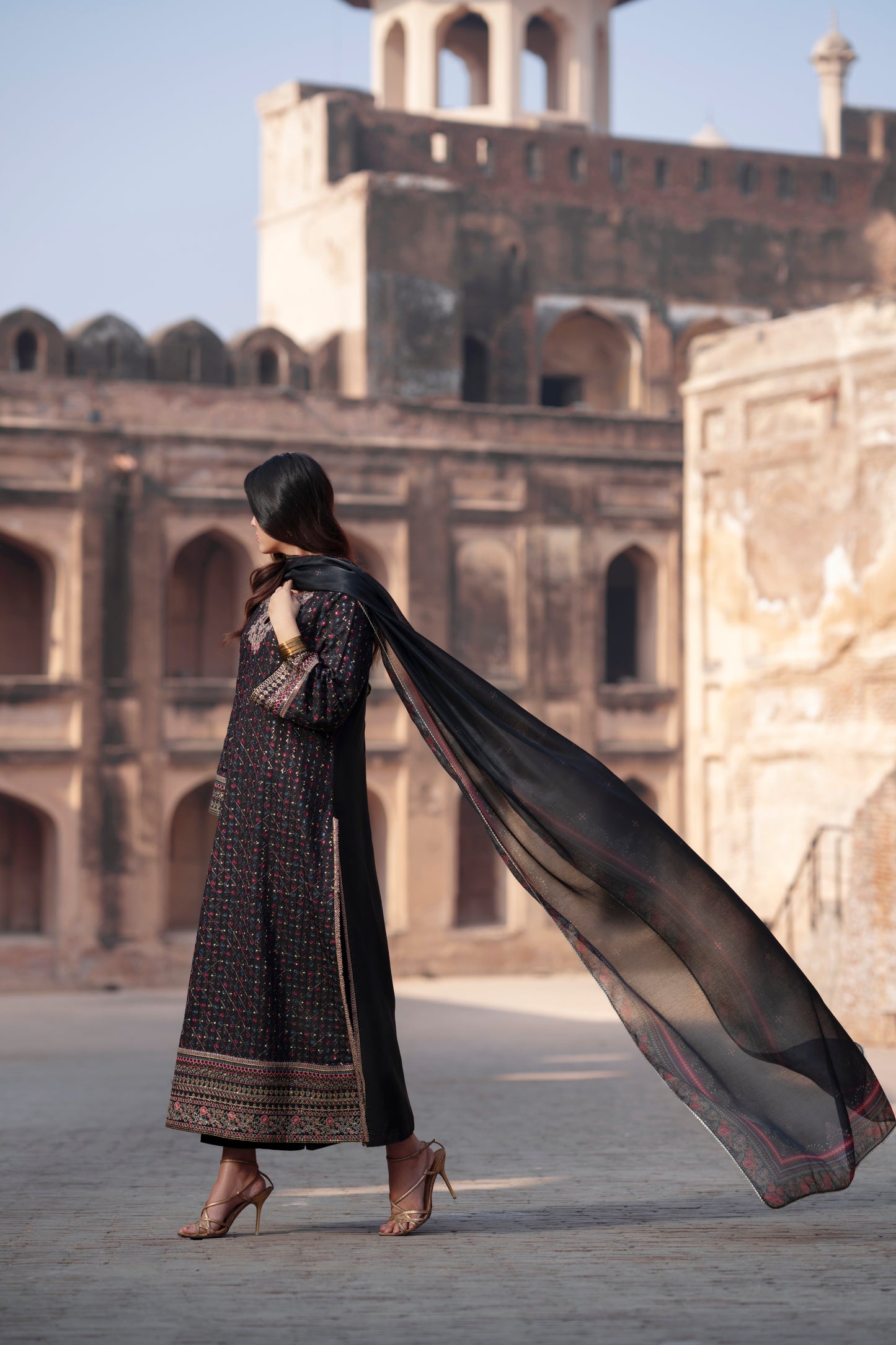 Ishqia Silk Raat-E-Ishq Black