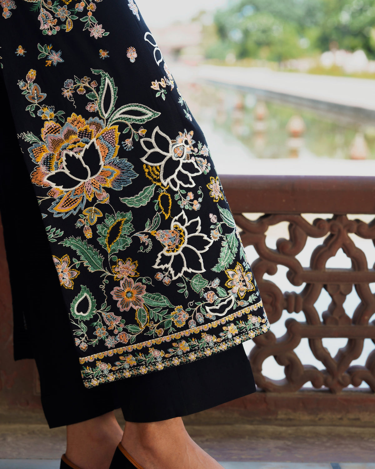 Moksha Fall Drop 1 Roya Black