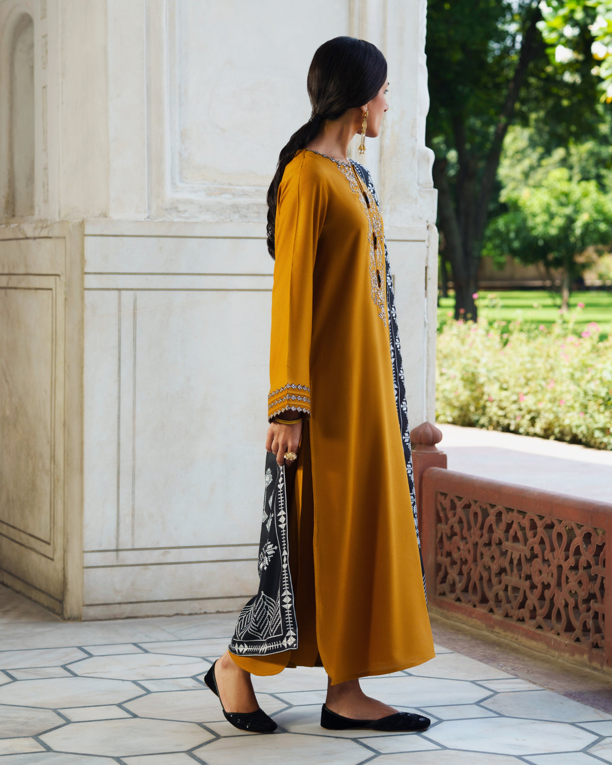 Moksha Fall Drop 1 Azar Gold