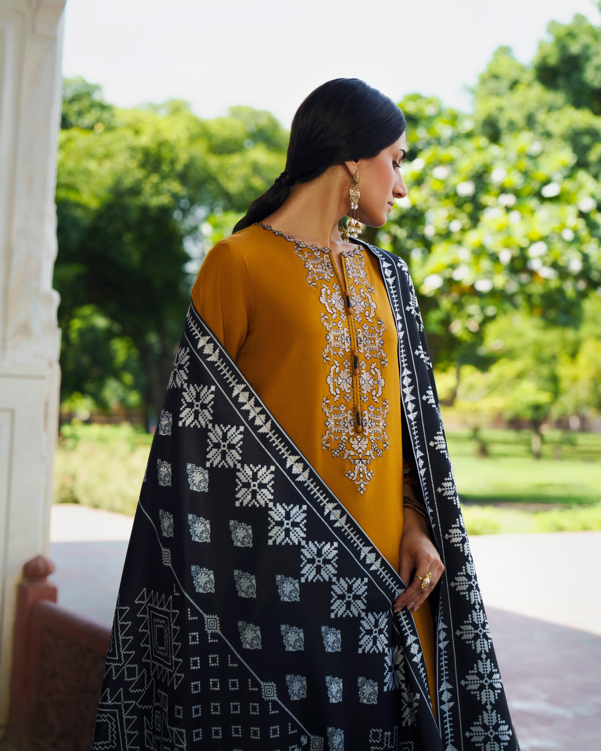Moksha Fall Drop 1 Azar Gold