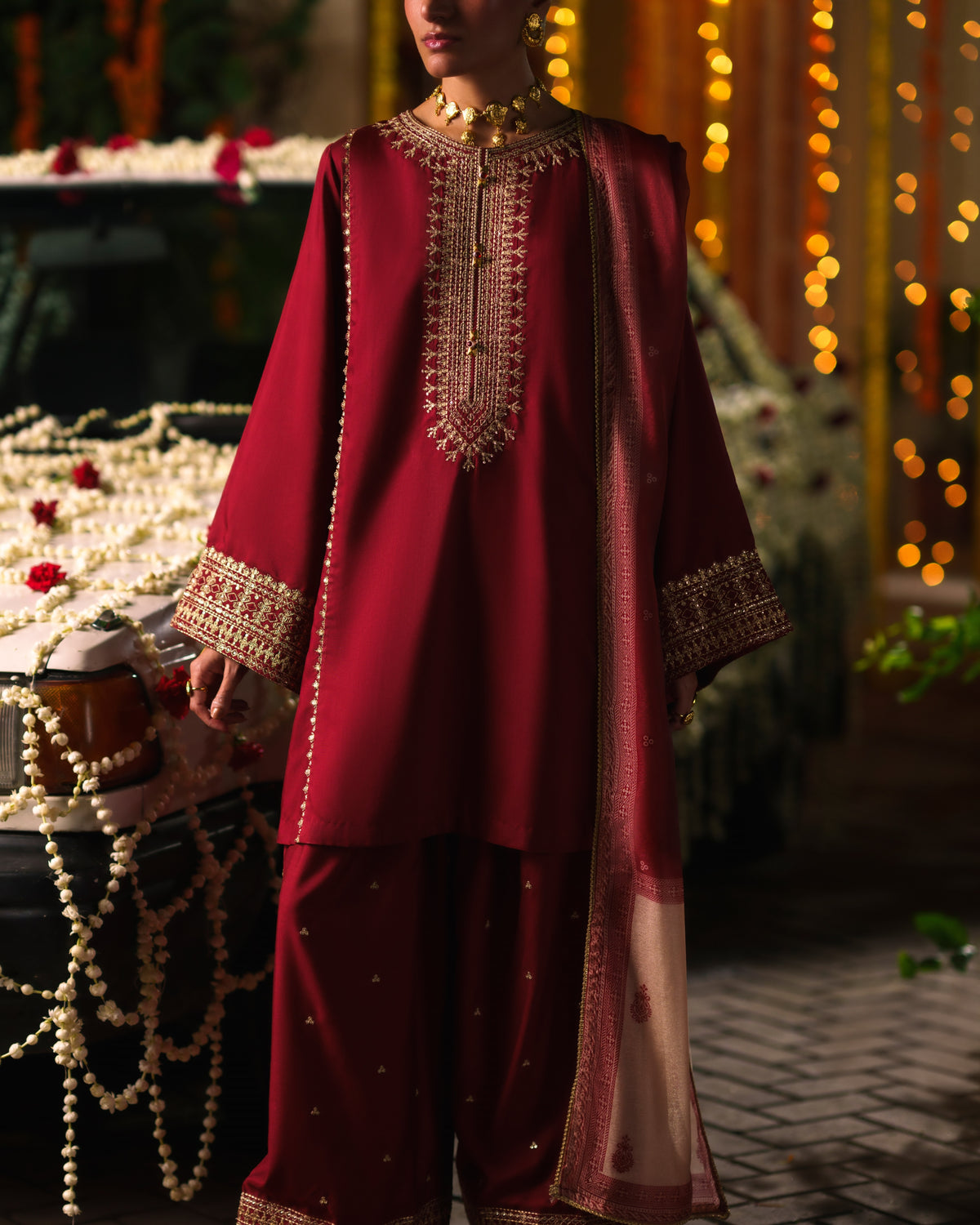 Chand Bali Waqar e Surkh Red