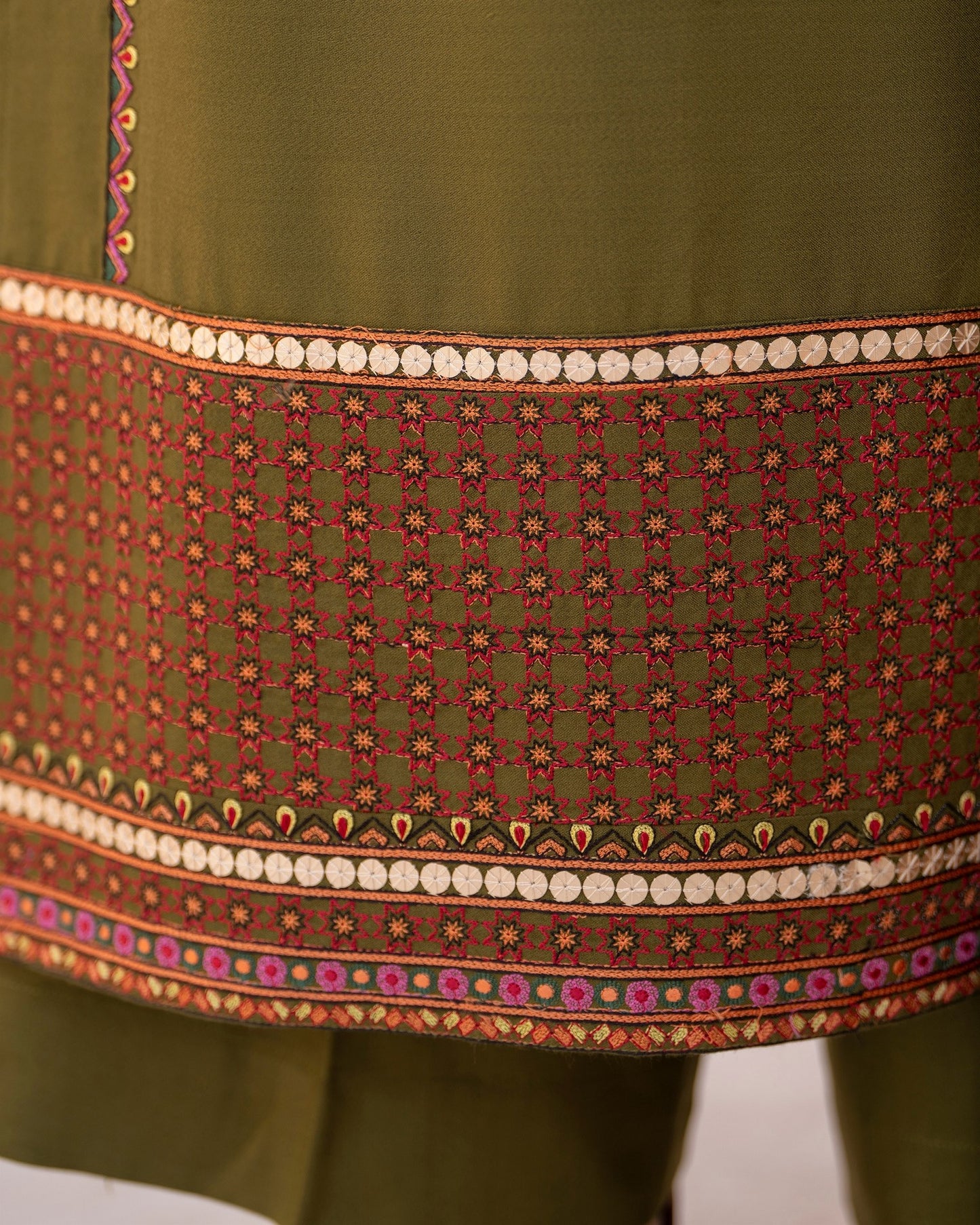 Karma Mishaal 1538 Army Green