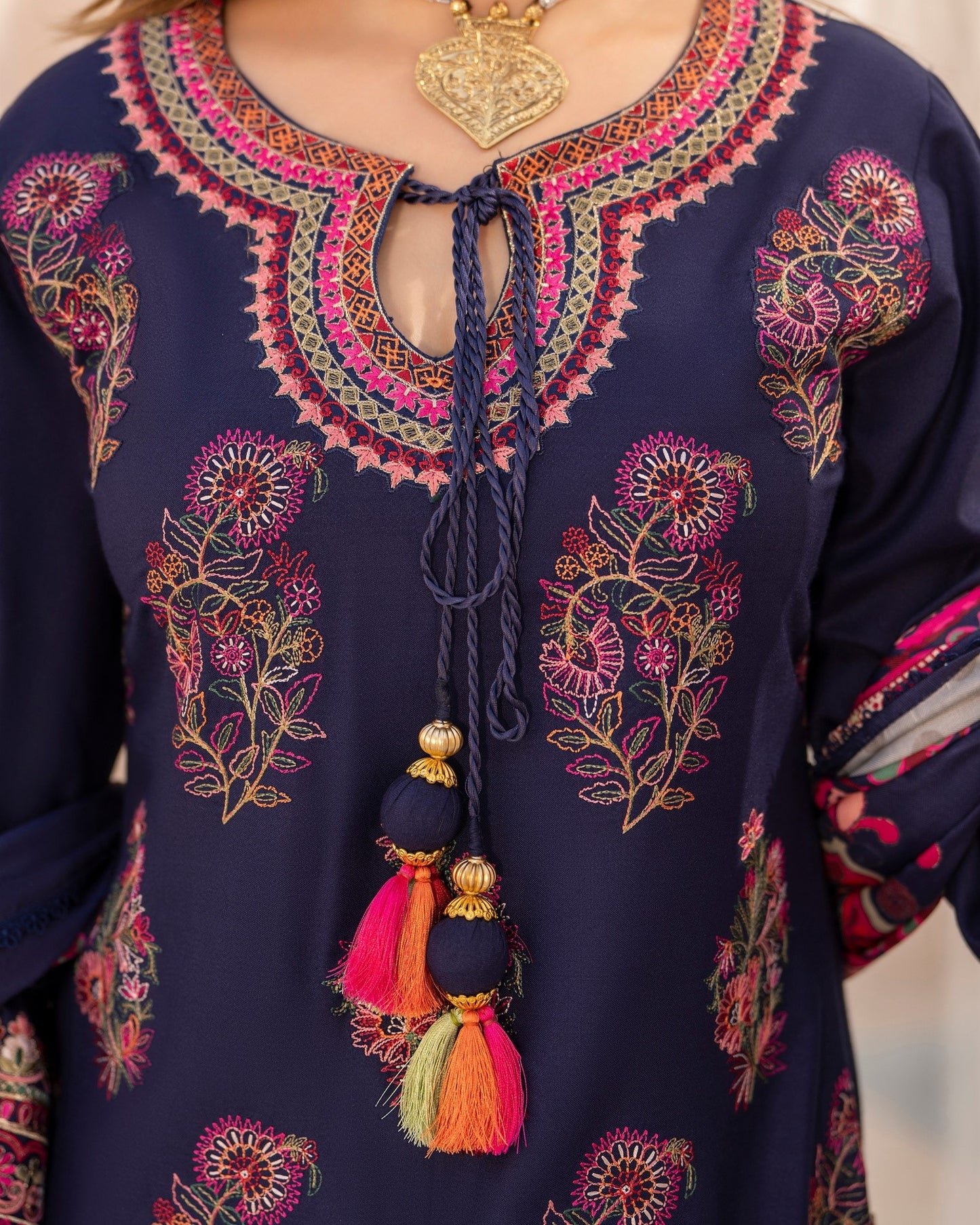 Karma Mishaal 1534 Admiral Blue