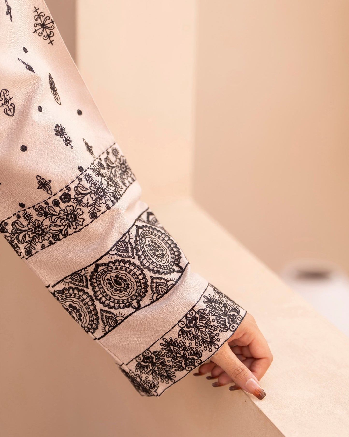 Karma Mishaal 1531 Almond Skin