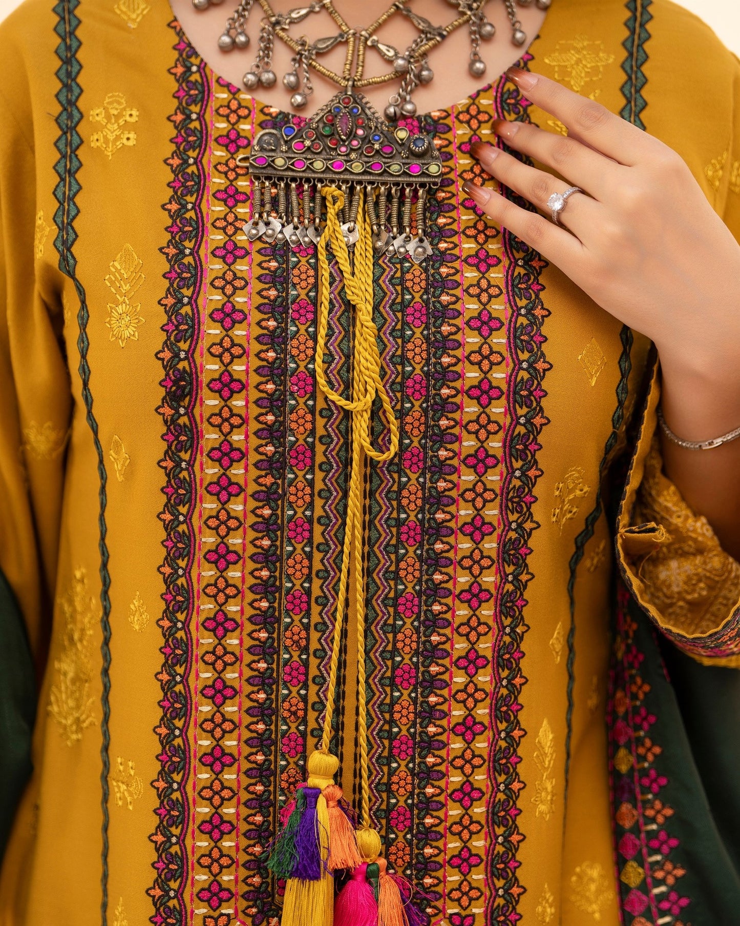 Karma Mishaal 1535 Mustard