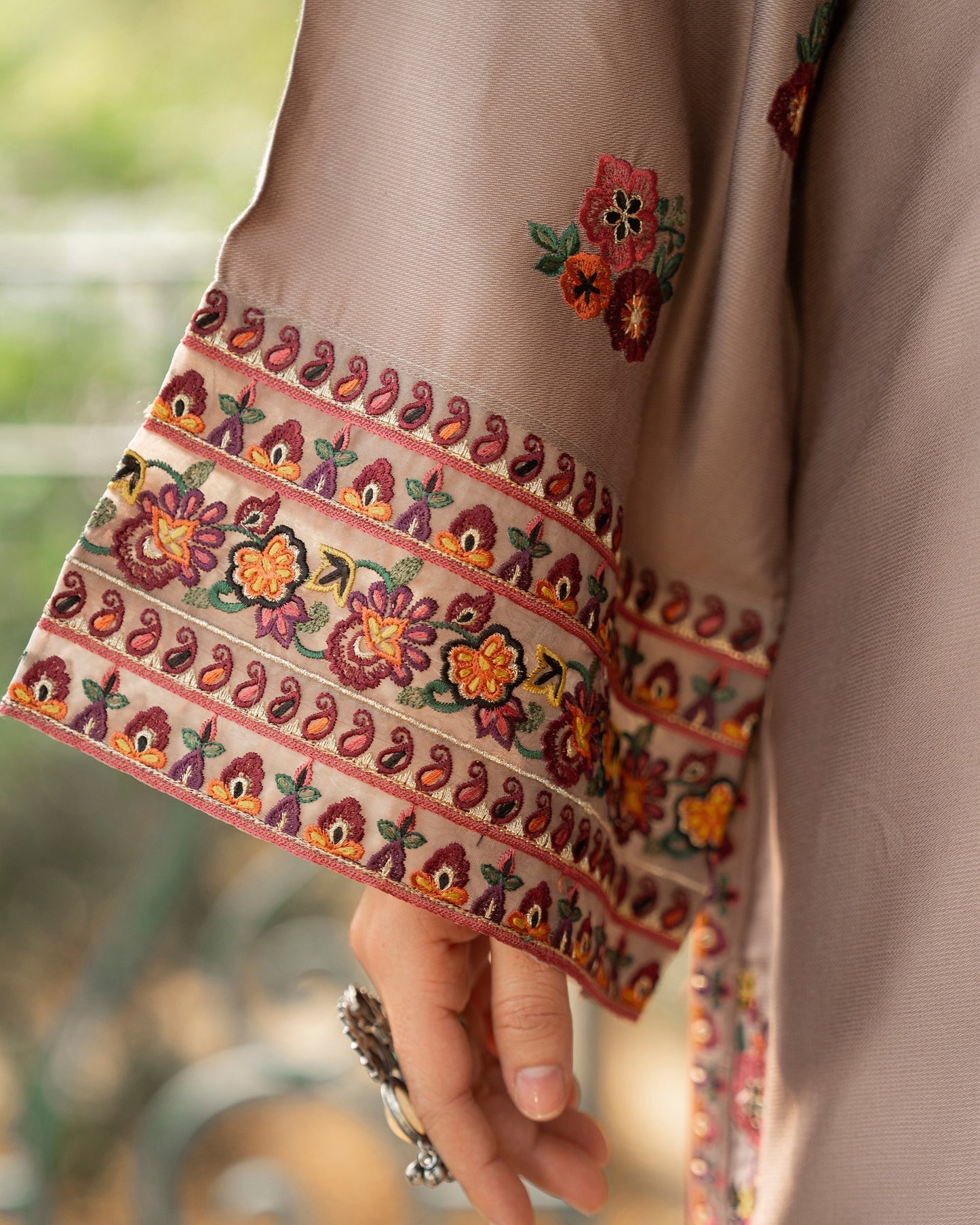 Karma Nigar Kotrai 1527 Nude Brown