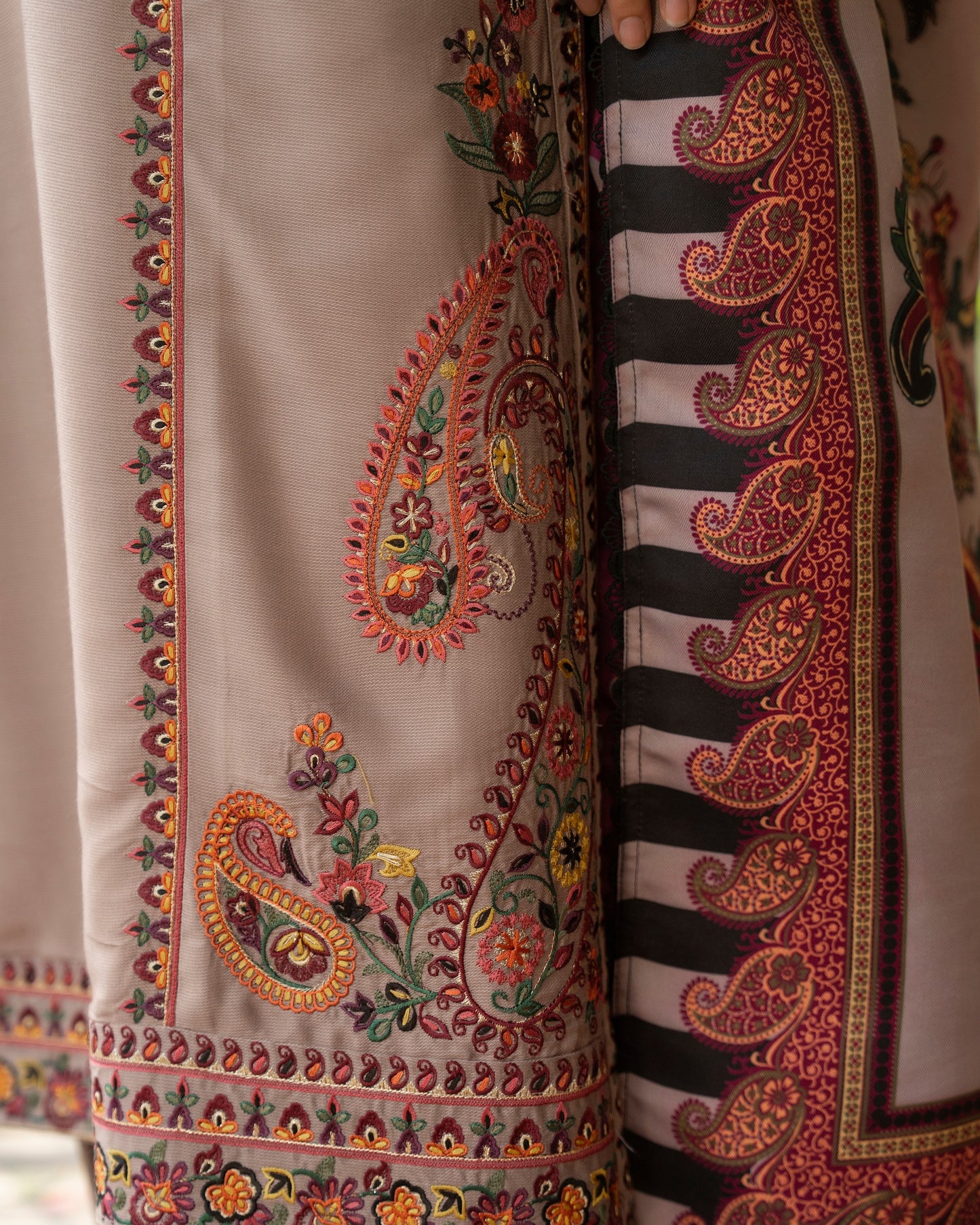 Karma Nigar Kotrai 1527 Nude Brown