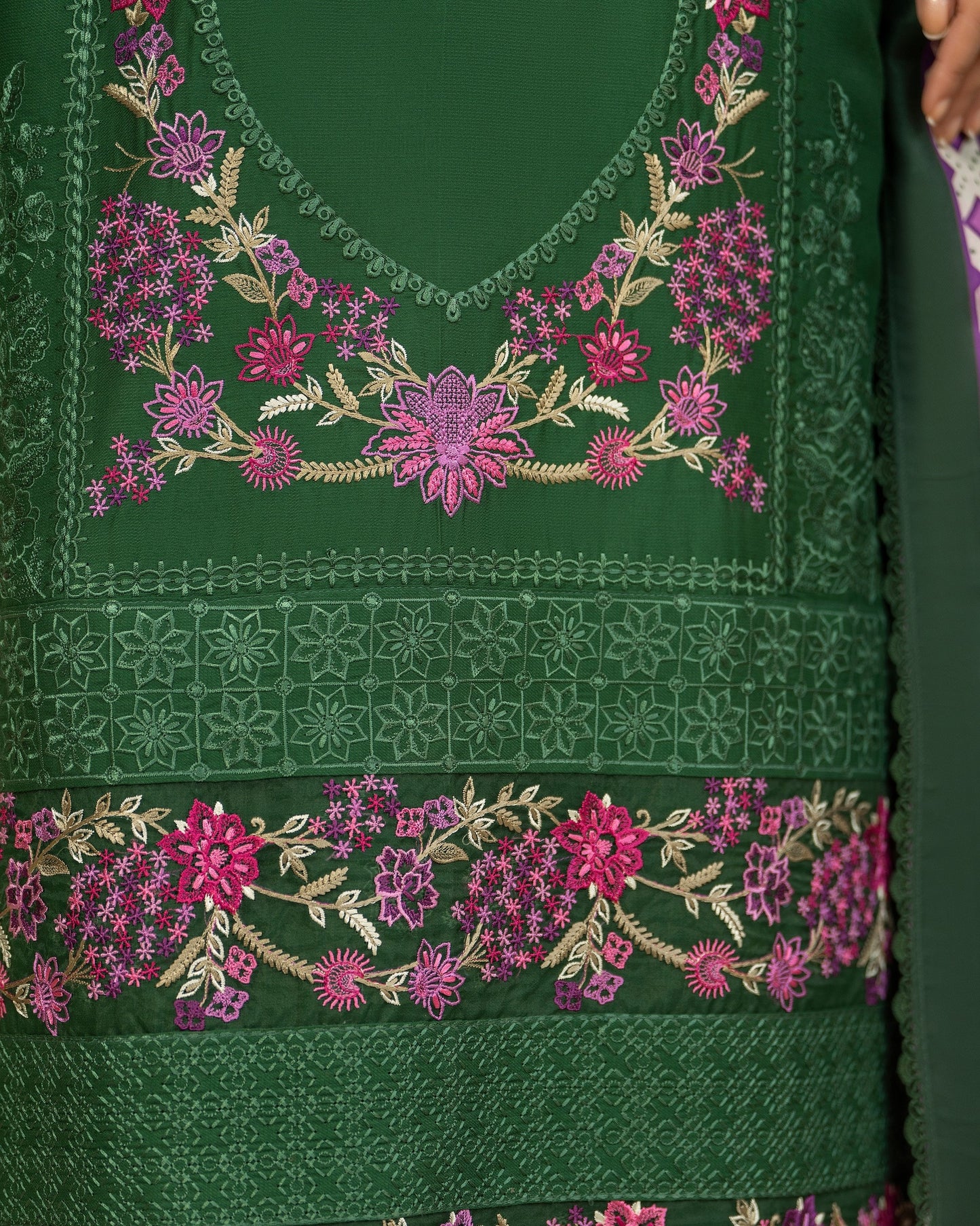 Karma Nigar Kotrai 1526 Jade Green